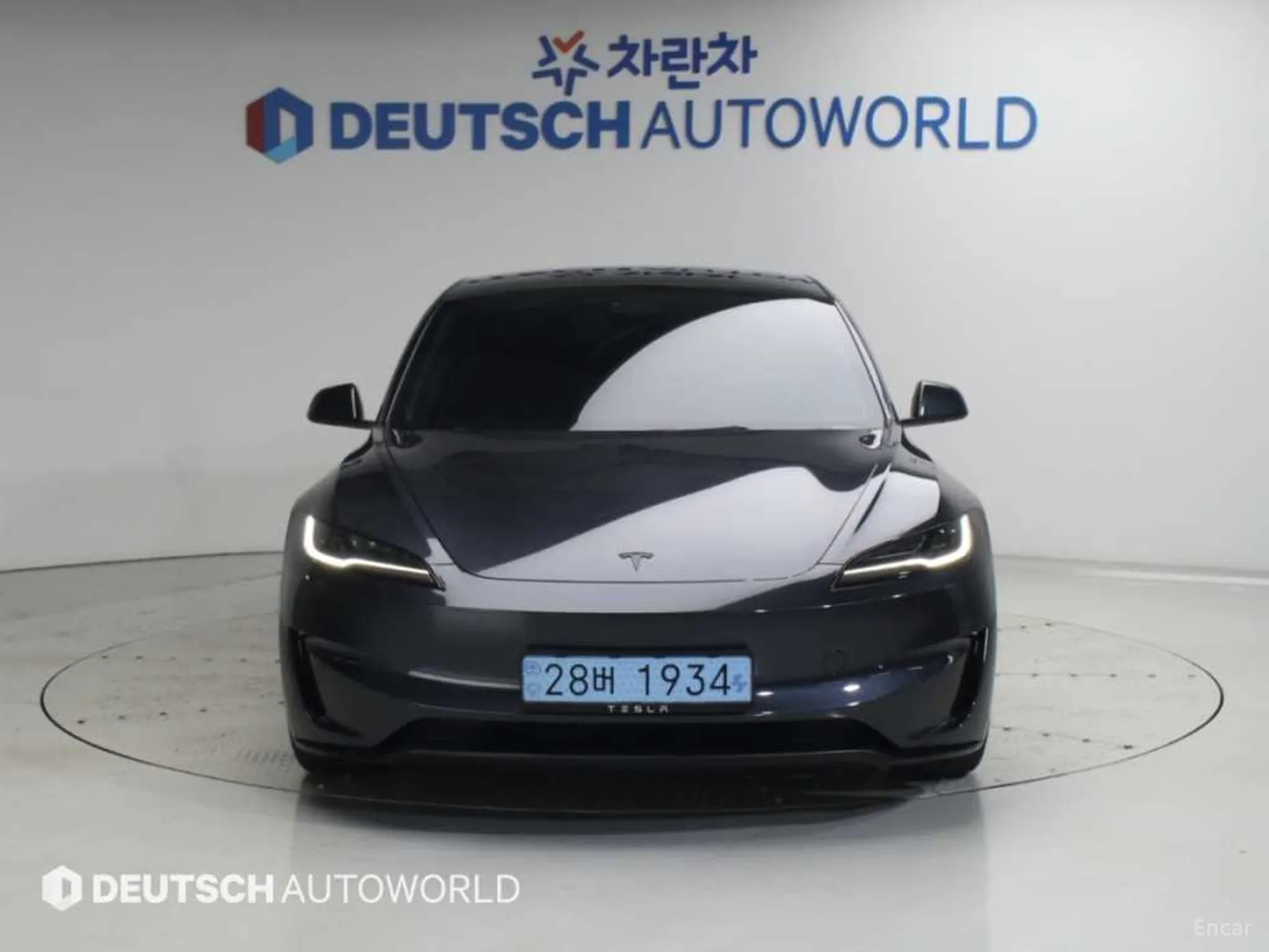 Tesla Model 3 превью 3