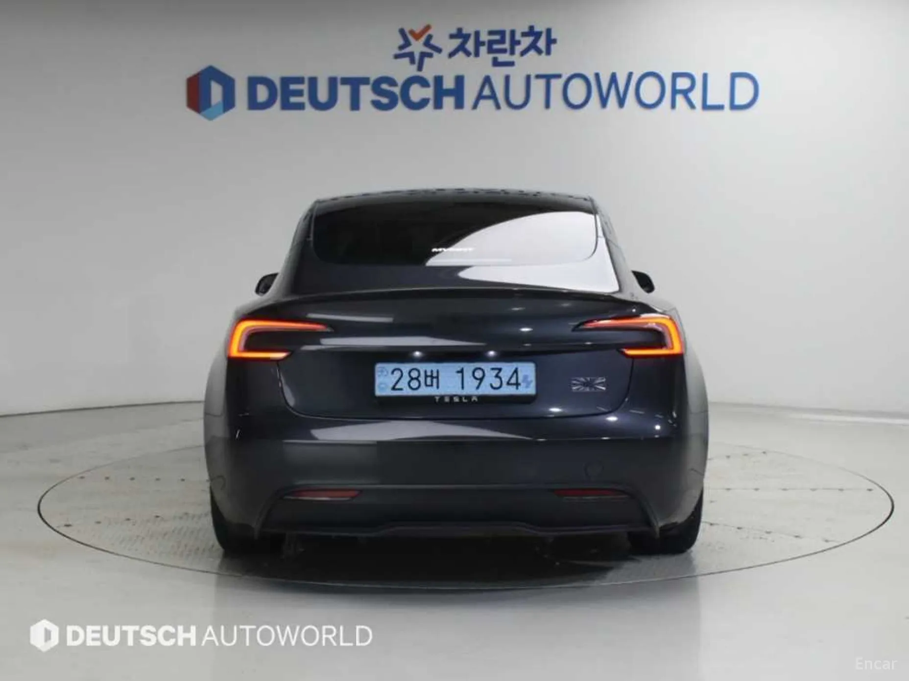 Tesla Model 3 превью 4