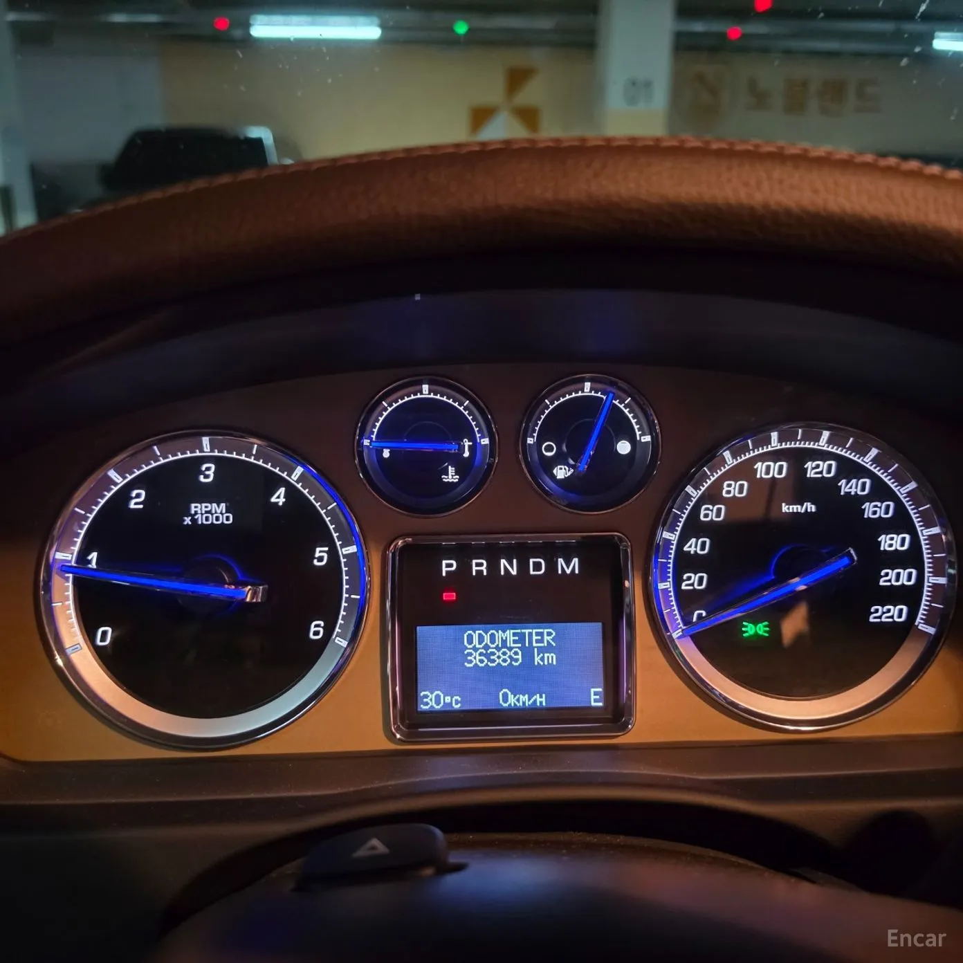 Cadillac Escalade превью 8