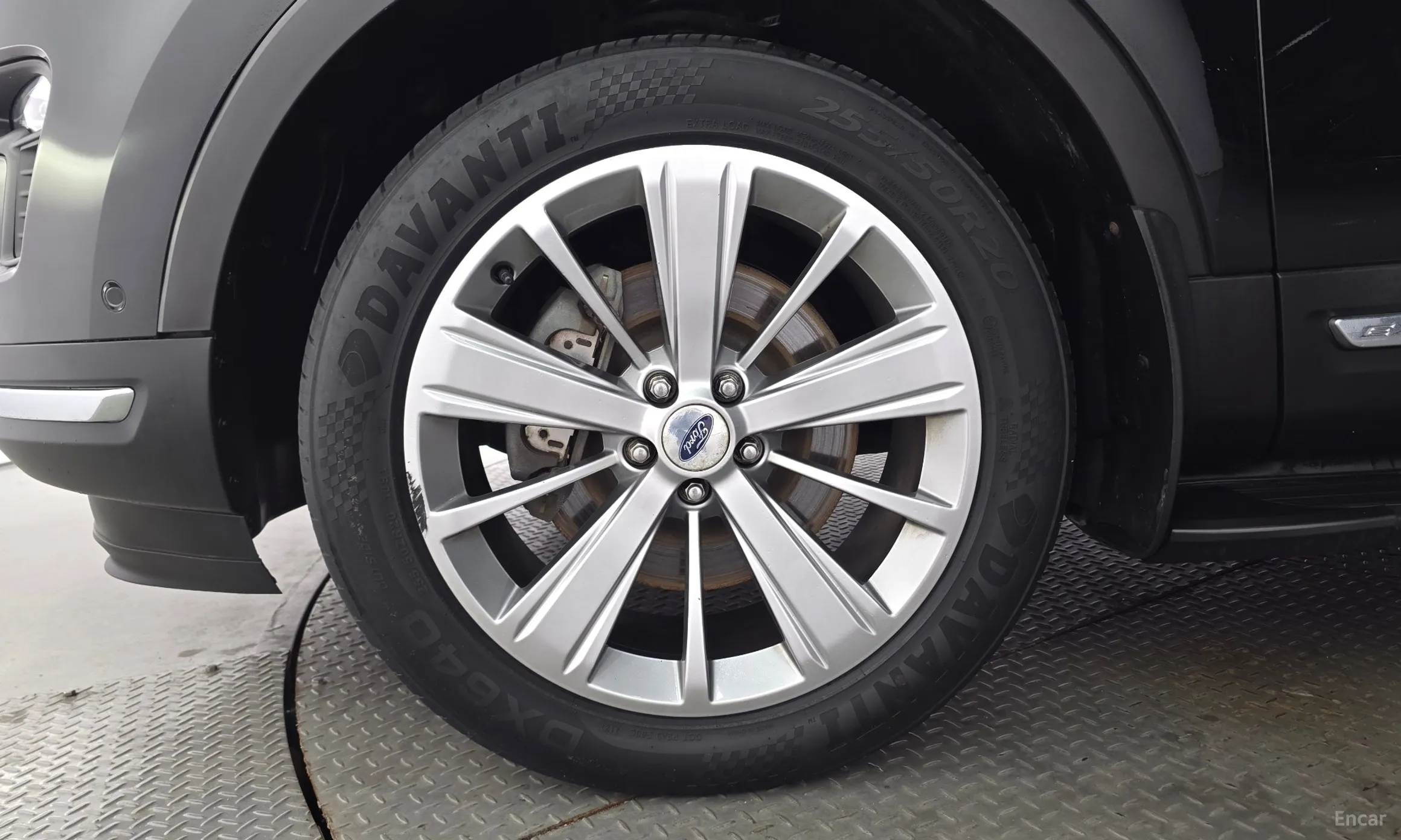 Ford Explorer превью 5