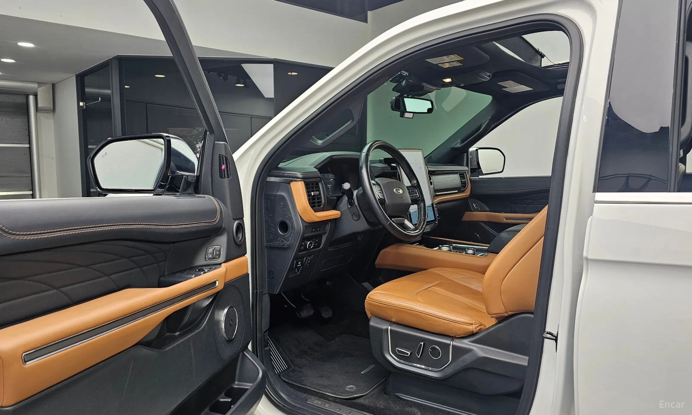 Ford Expedition превью 10