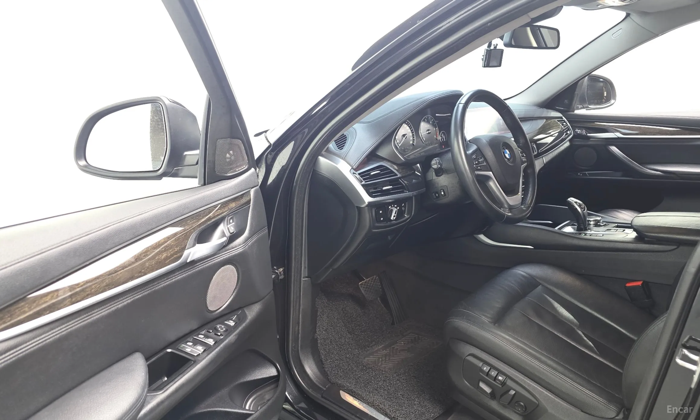 BMW X6 (F16) превью 11