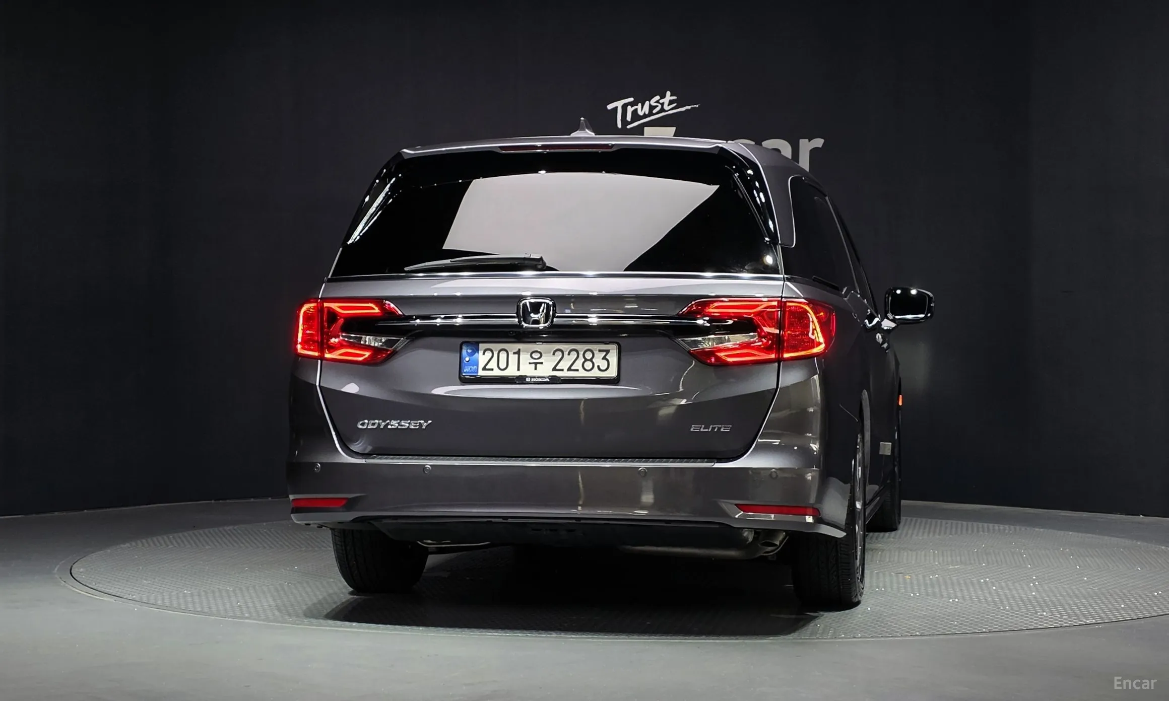 Honda Odyssey превью 4