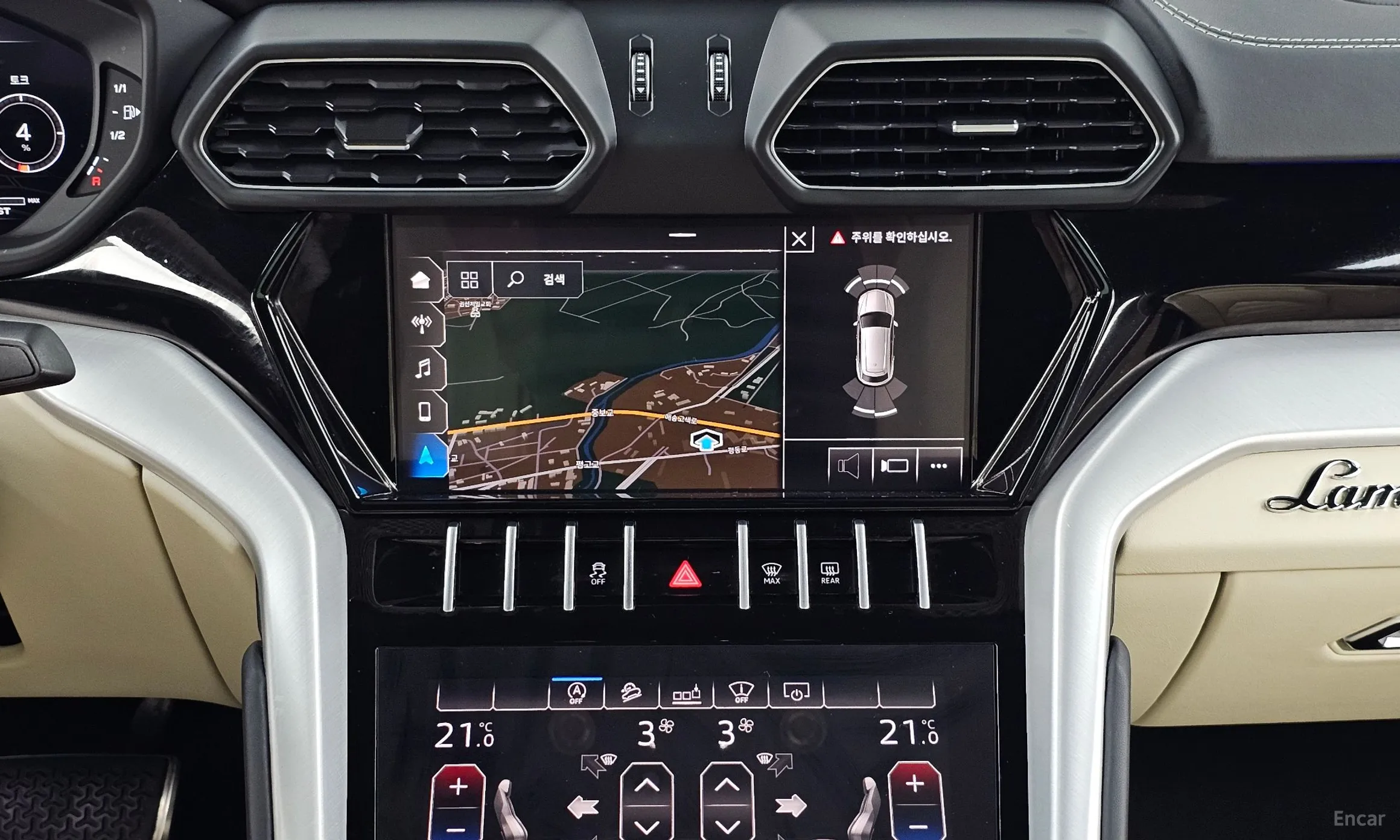 Lamborghini Urus превью 14