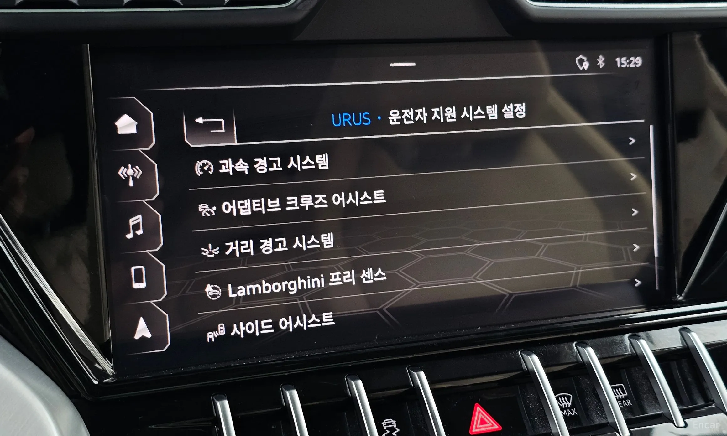 Lamborghini Urus превью 16