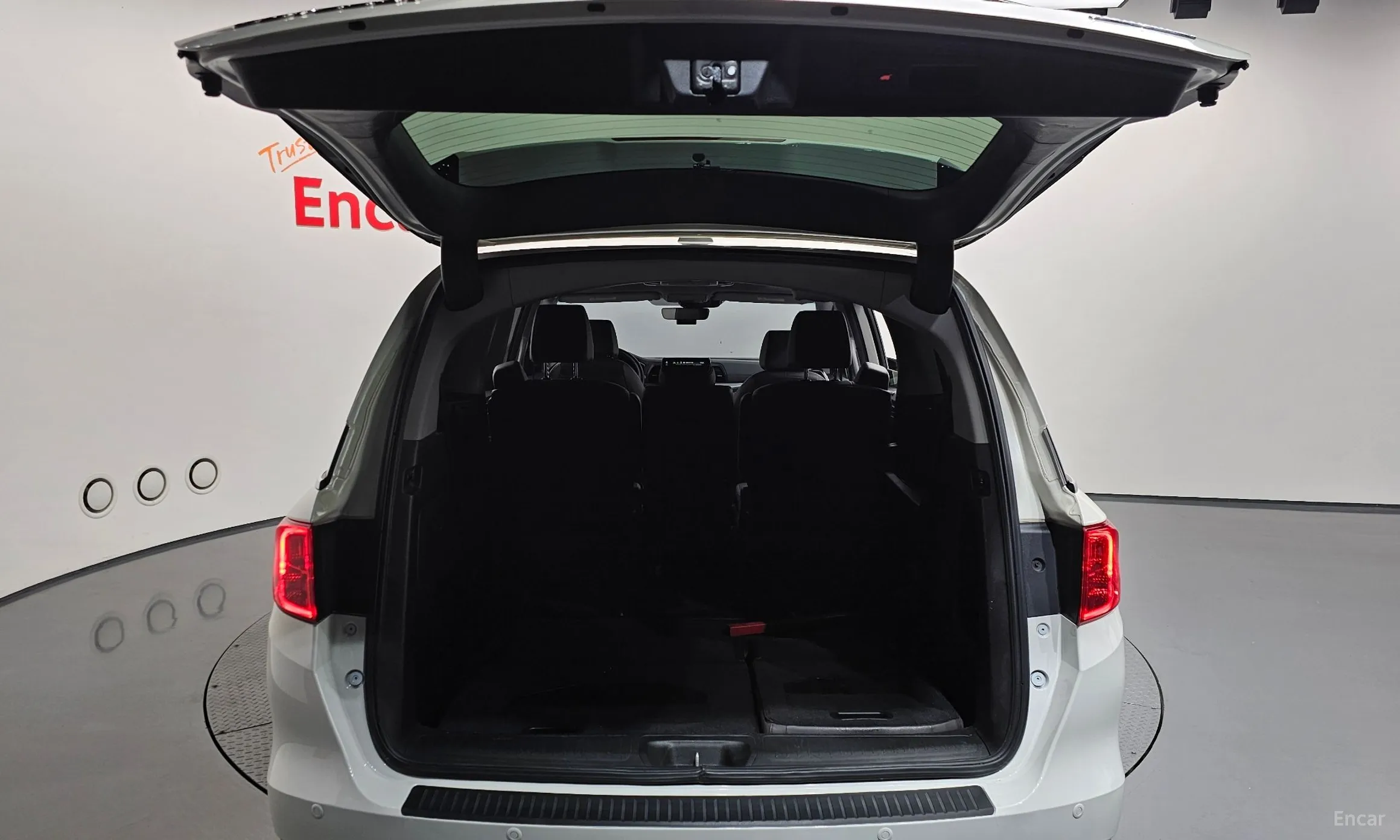 Honda Odyssey превью 20