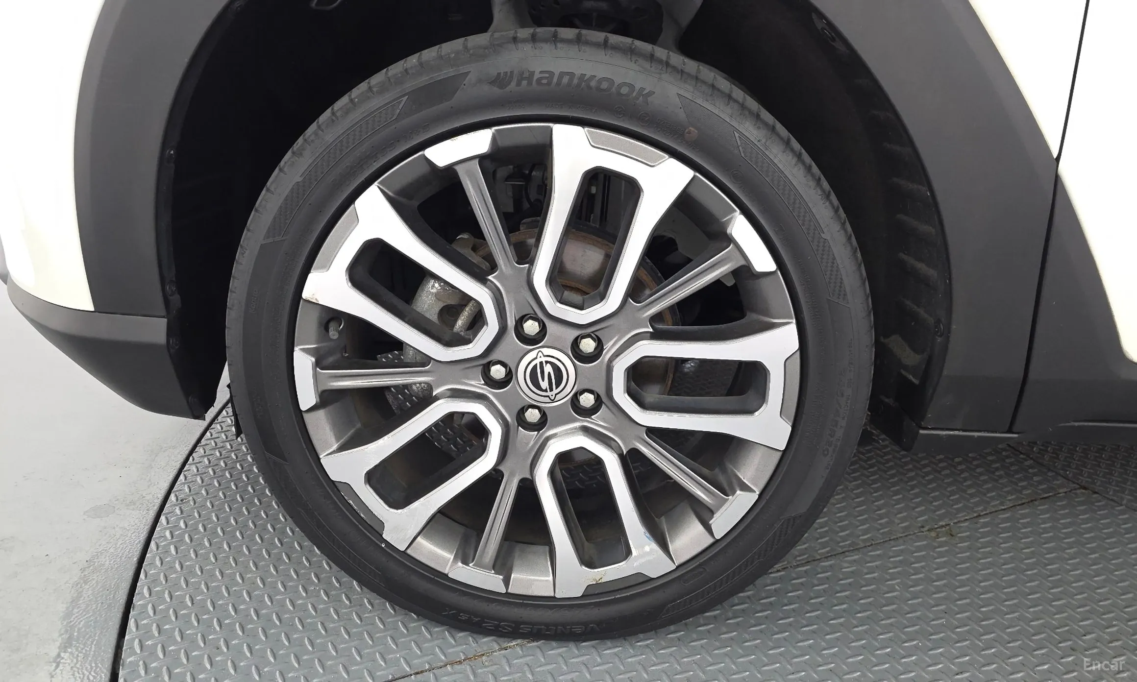KG Mobility (SsangYong) Torres превью 5