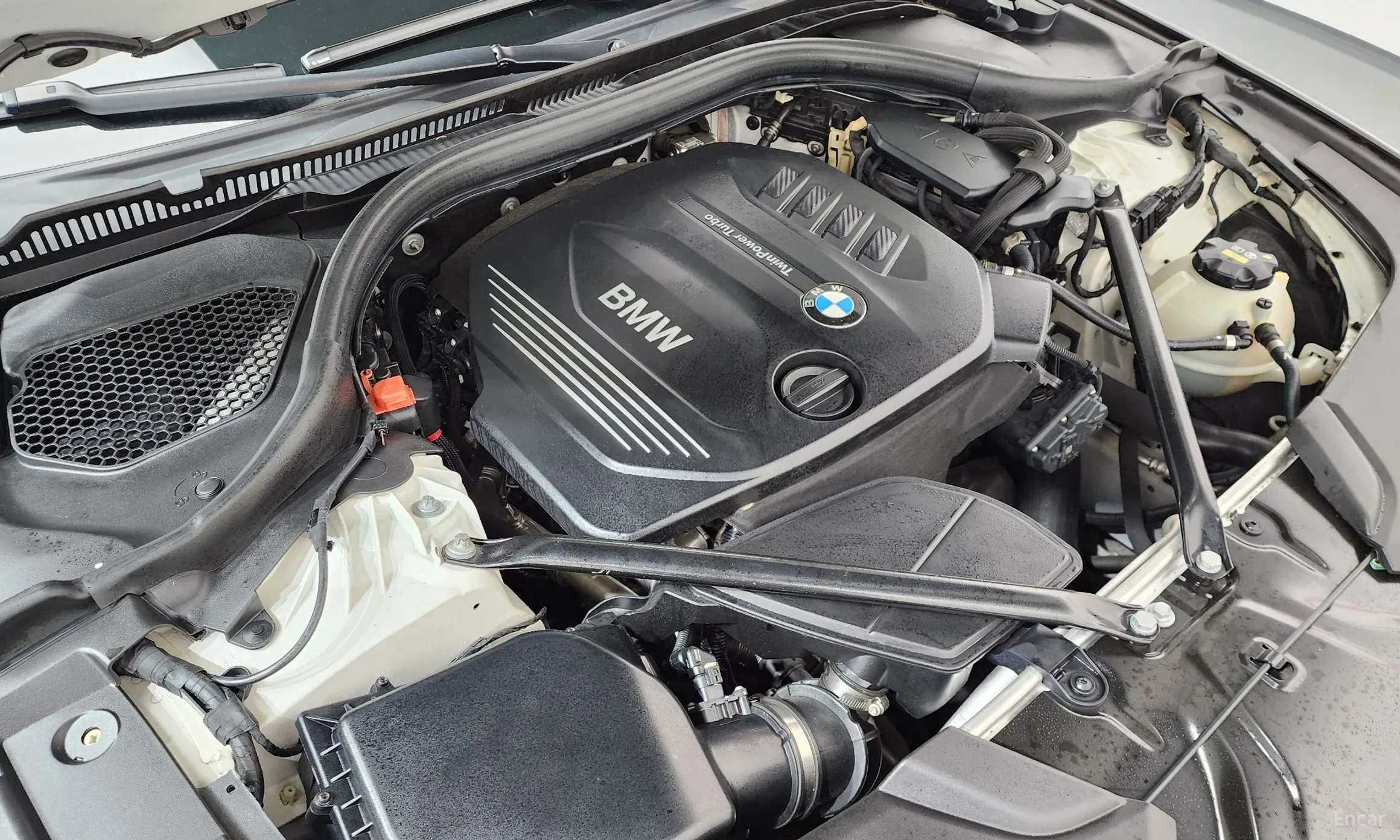 BMW 5 Series (G30) превью 6
