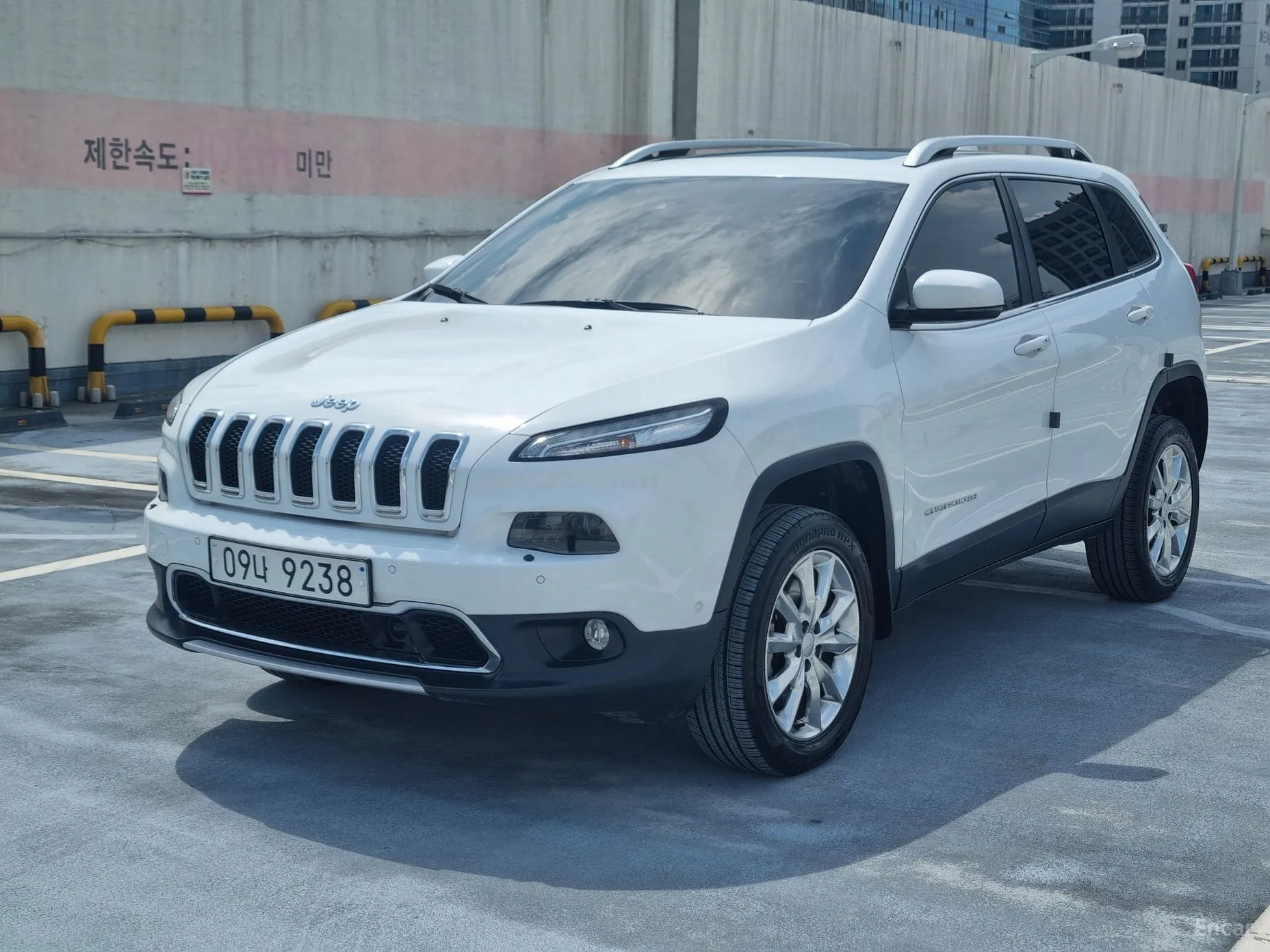 Jeep Cherokee (KL) превью 3