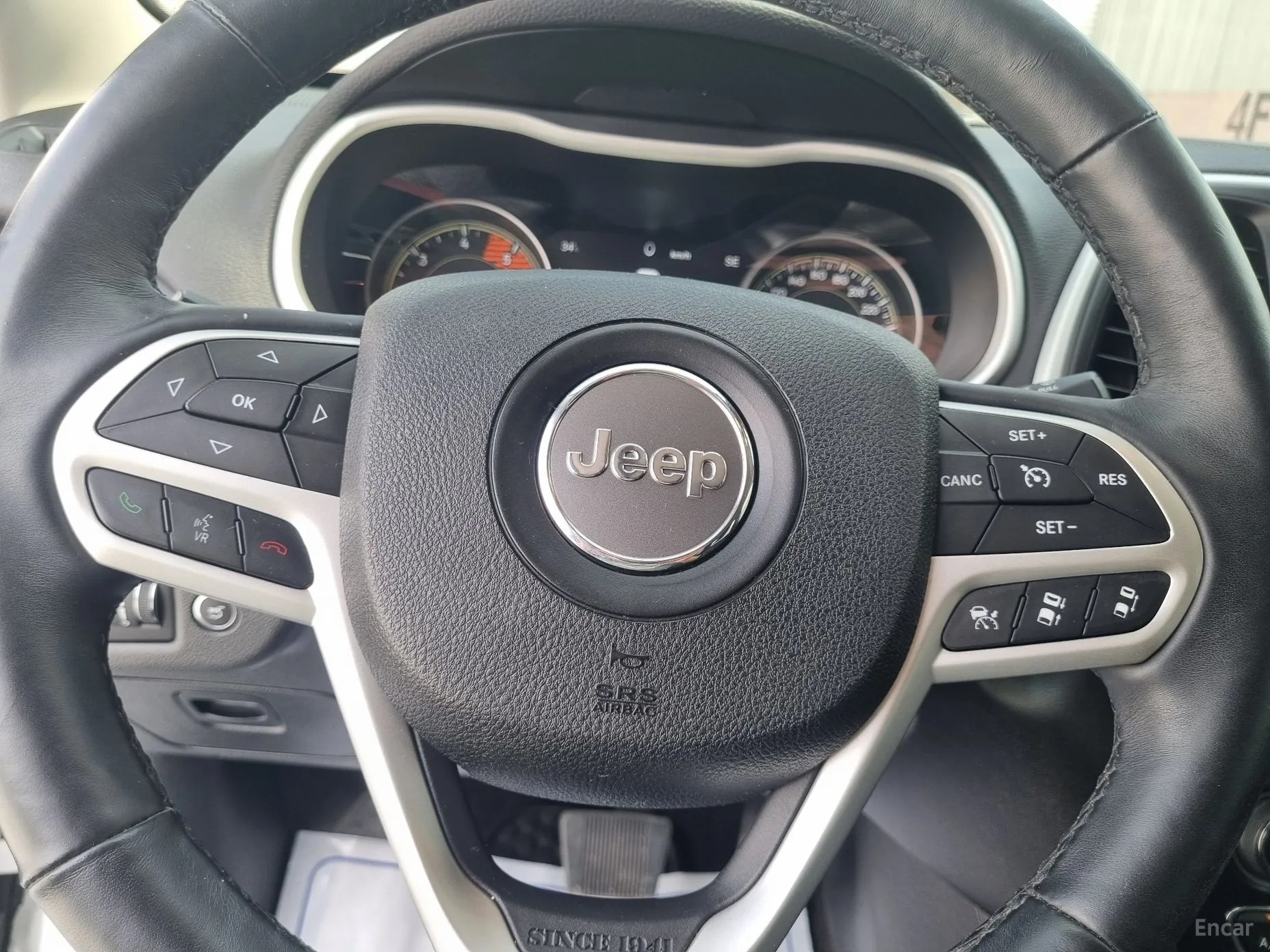 Jeep Cherokee (KL) превью 6
