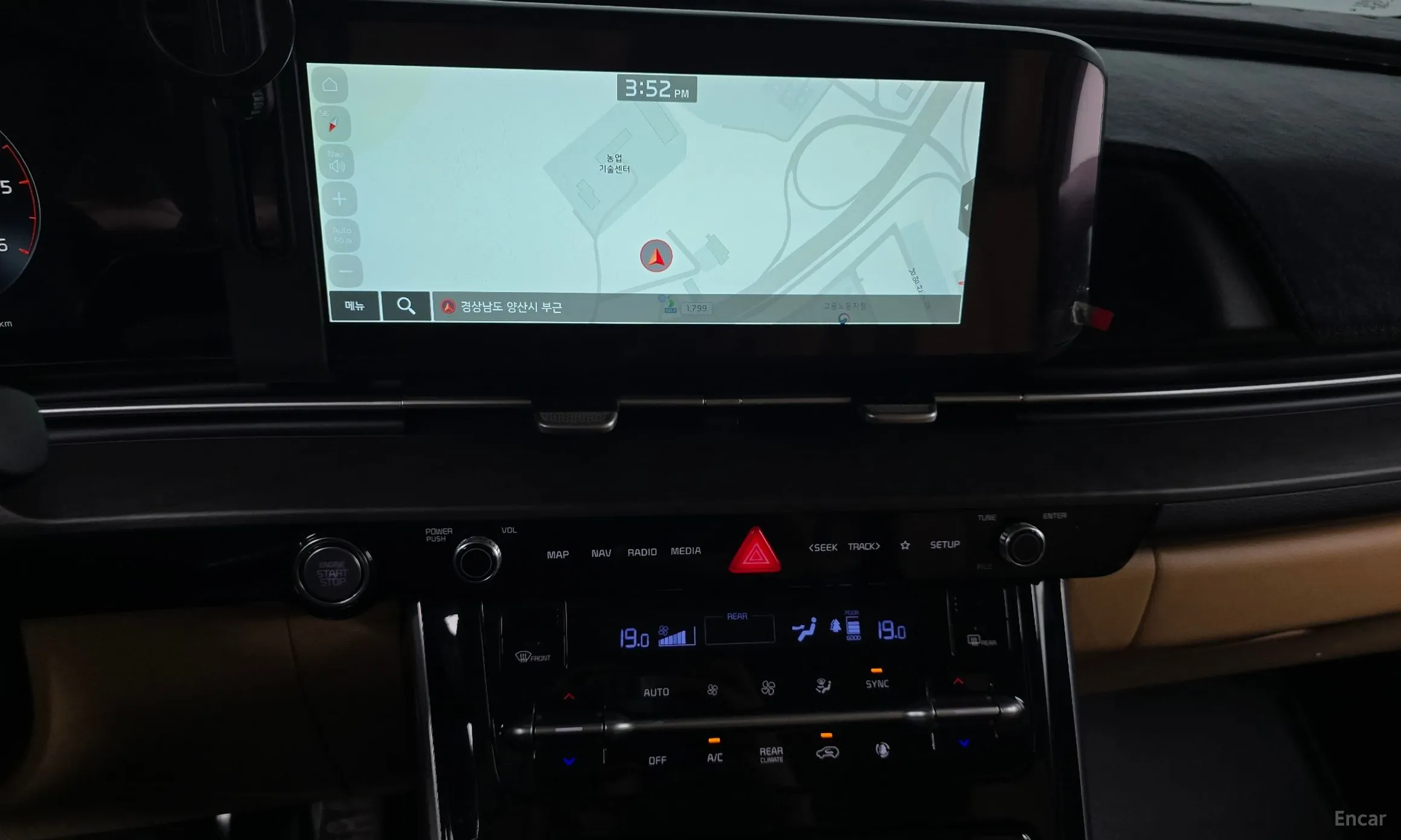 Kia Carnival Gen 4 превью 16