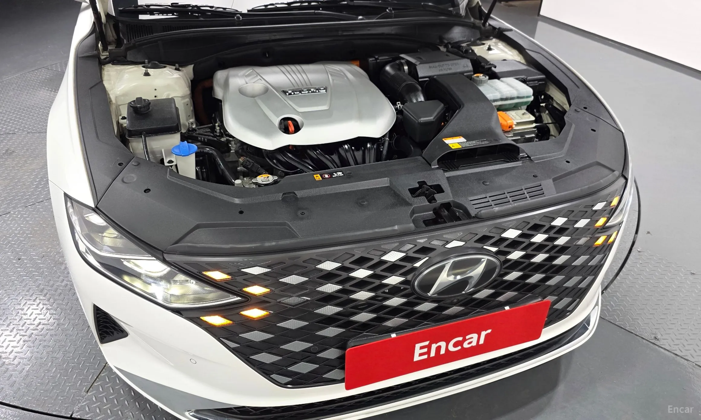 Hyundai Grandeur IG Hybrid превью 6
