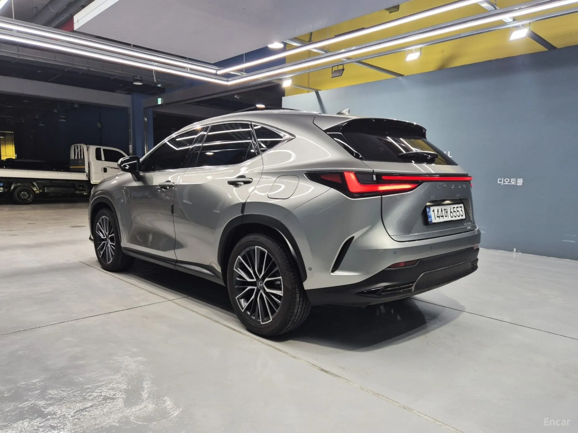 Lexus NX350h Gen 2 превью 5