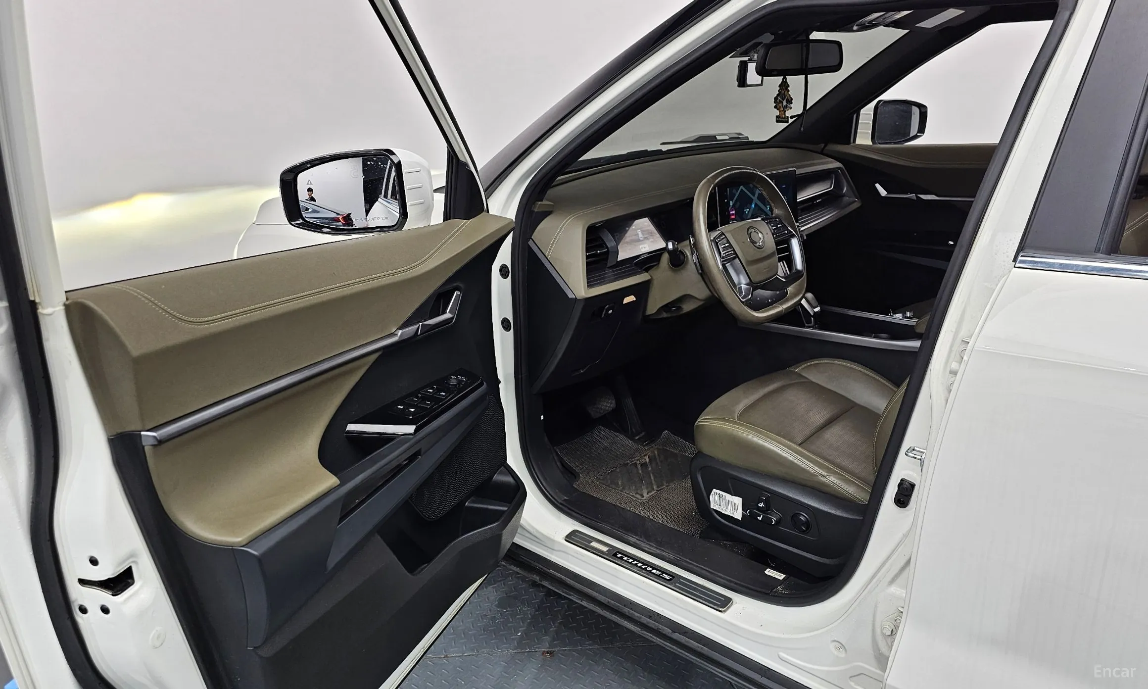KG Mobility (SsangYong) Torres превью 10