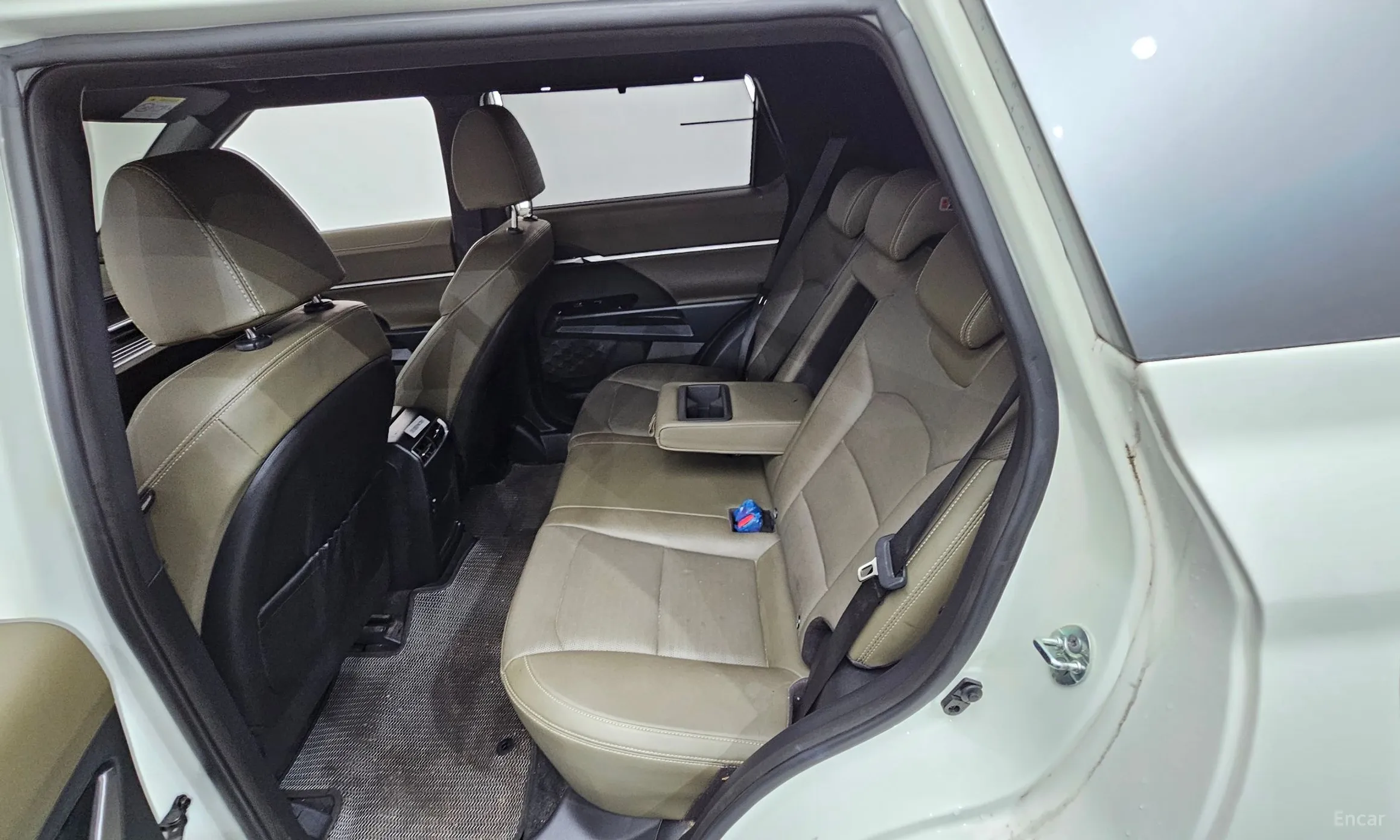 KG Mobility (SsangYong) Torres превью 20