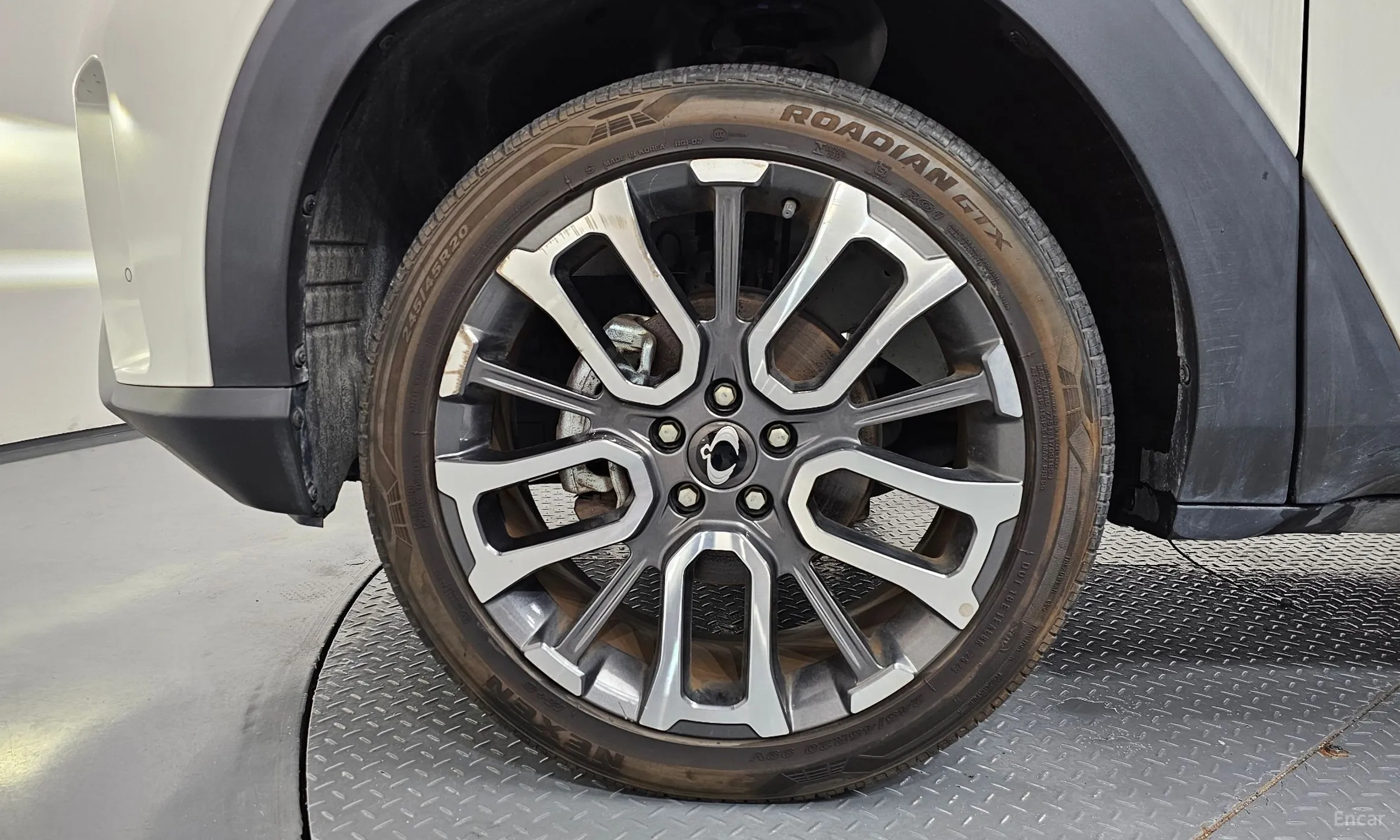 KG Mobility (SsangYong) Torres превью 5