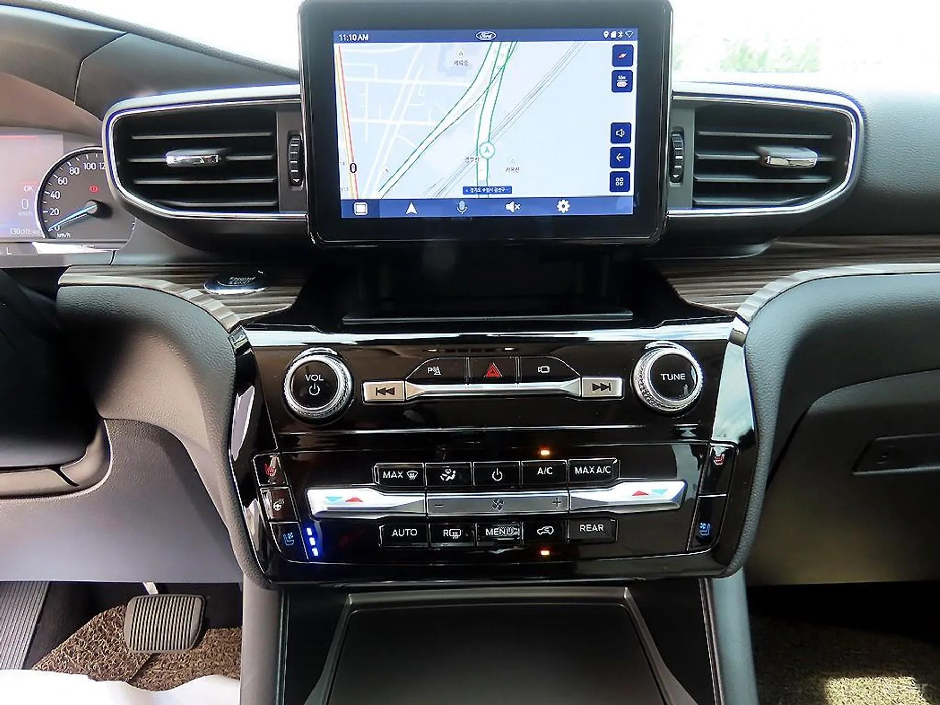 Ford Explorer 6th Generation превью 12