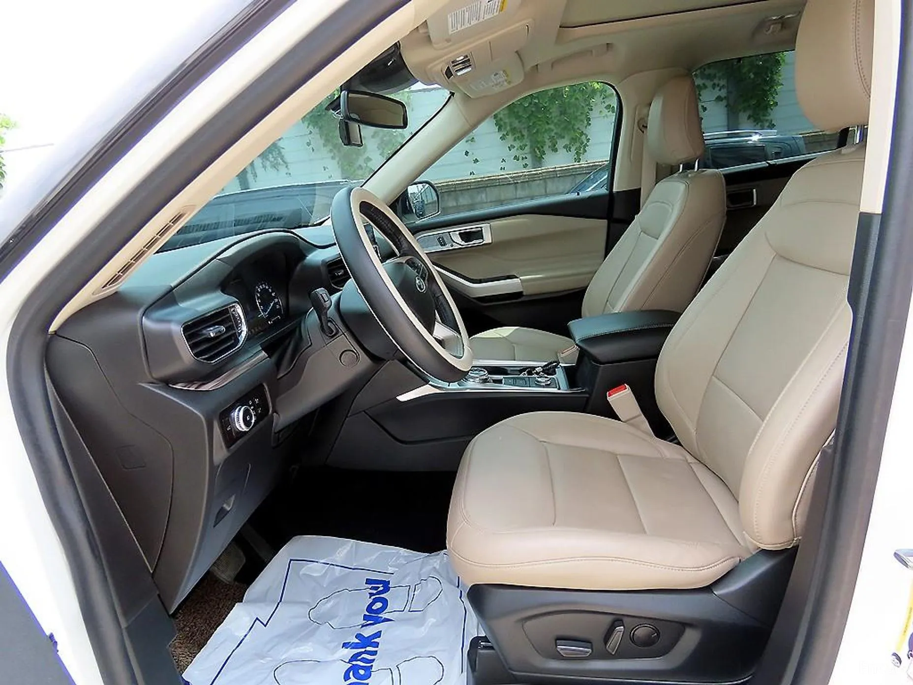 Ford Explorer 6th Generation превью 5