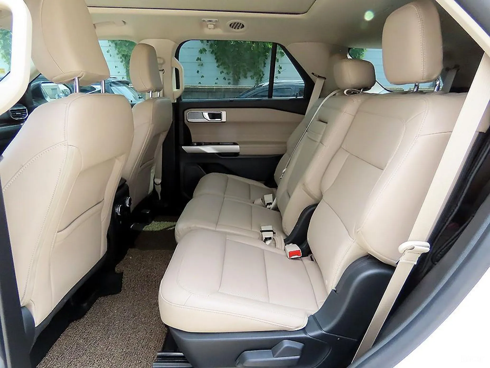 Ford Explorer 6th Generation превью 6