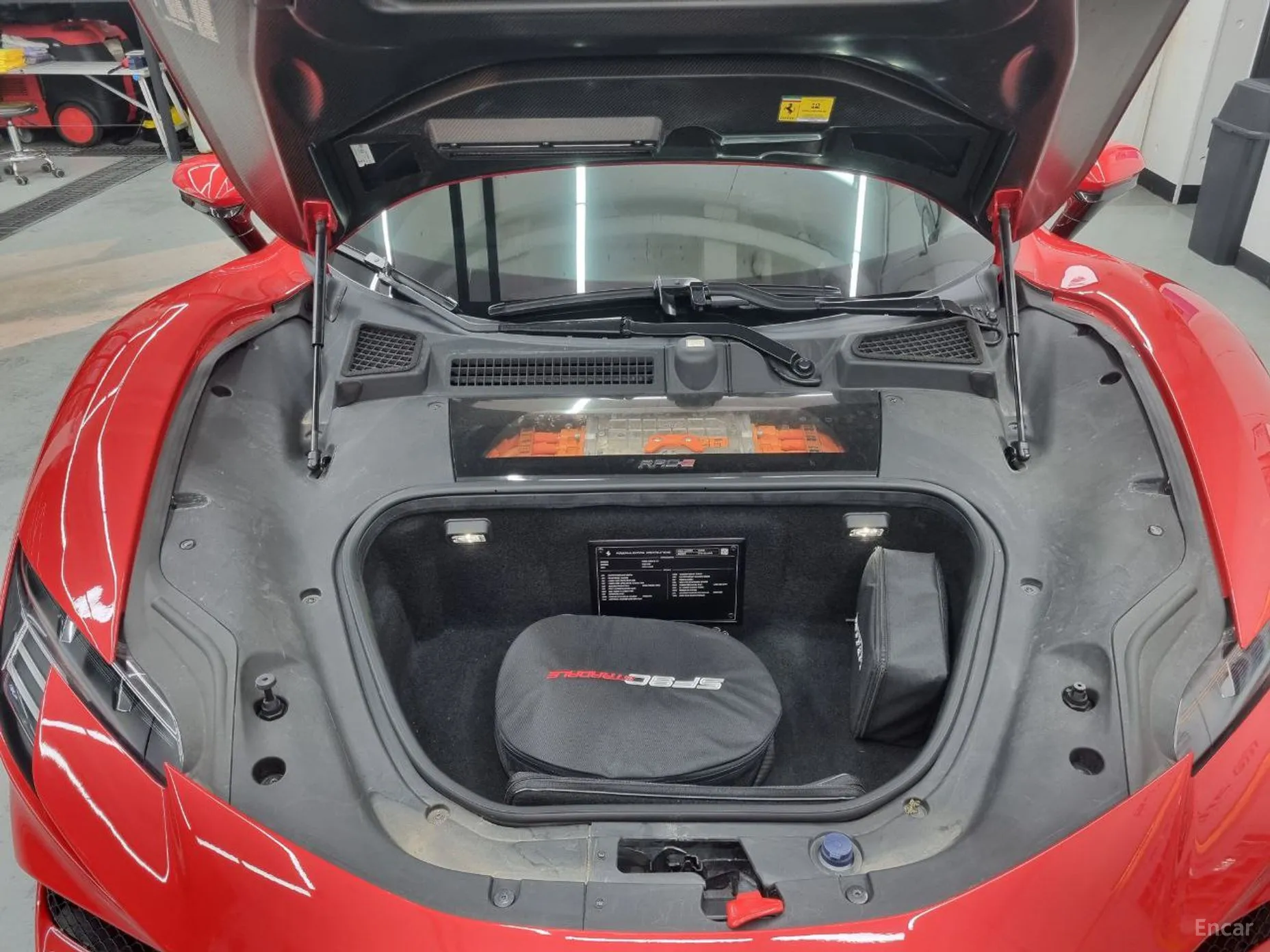 Ferrari SF90 Stradale превью 6