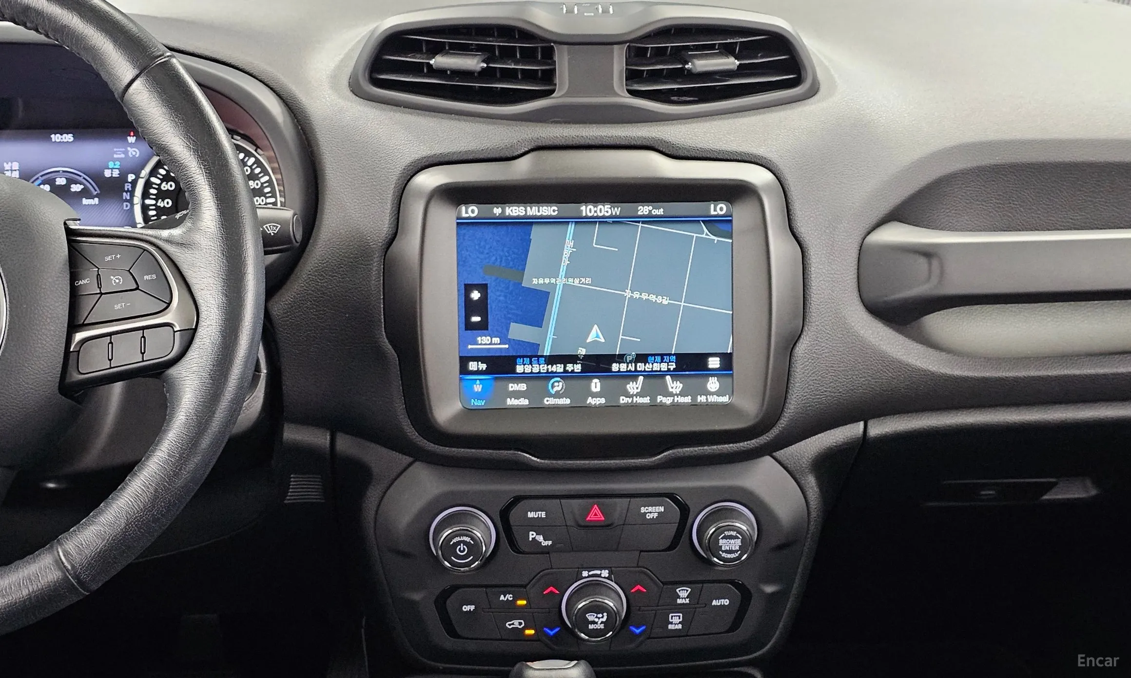 Jeep Renegade превью 14