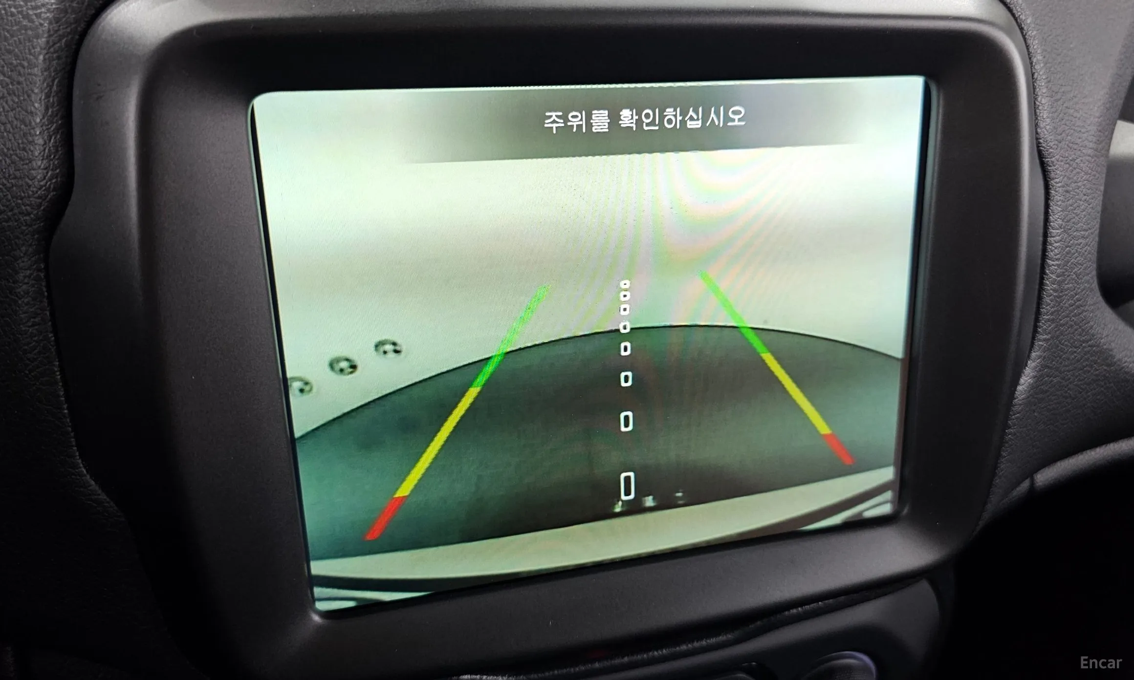 Jeep Renegade превью 15