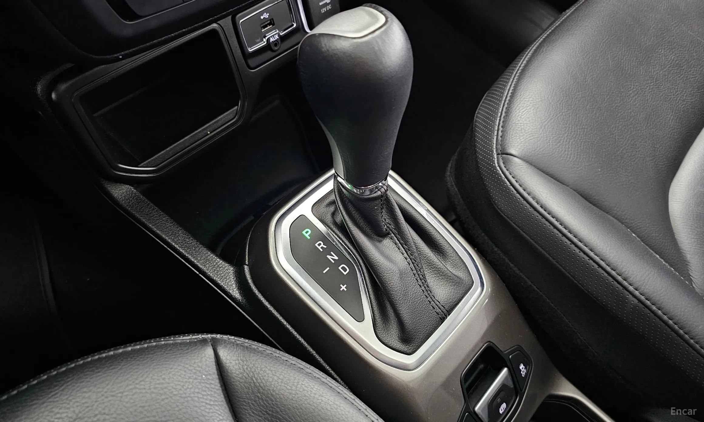 Jeep Renegade превью 9