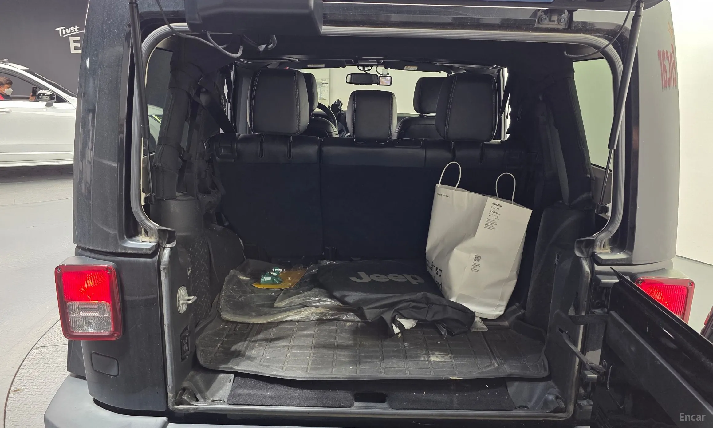 Jeep Wrangler (JK) превью 20