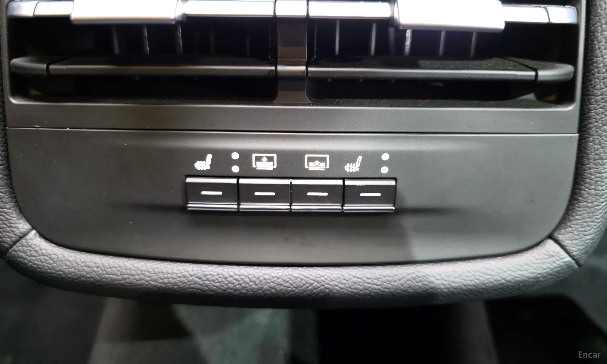 Maserati Ghibli превью 13