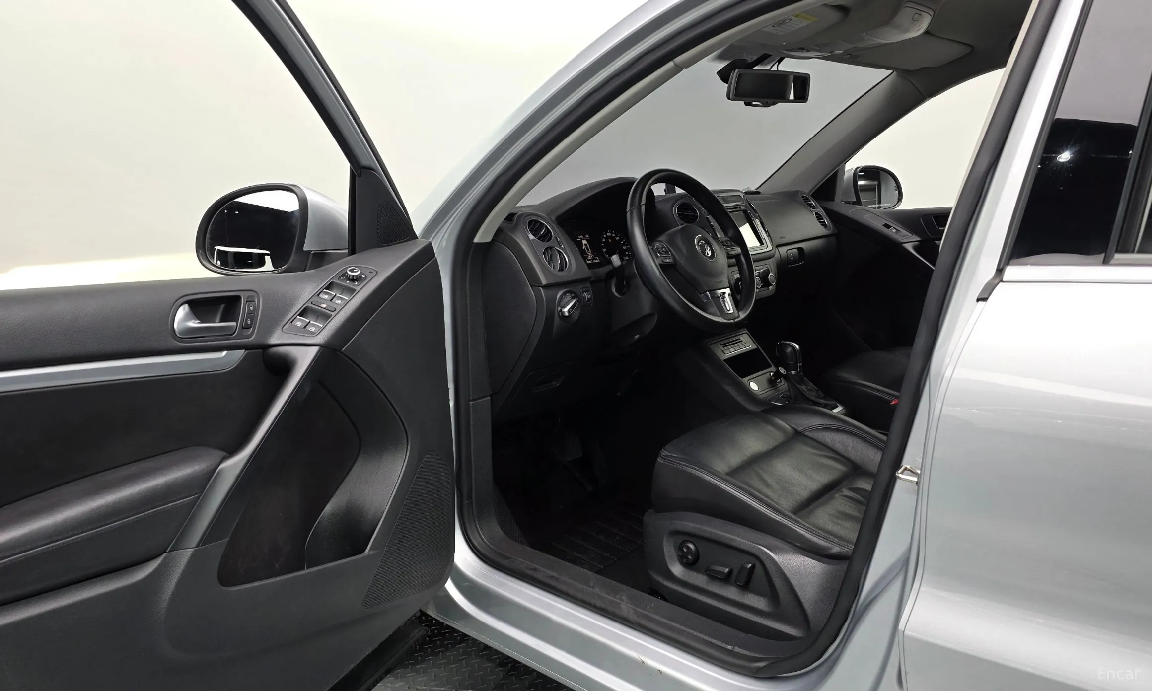 Volkswagen New Tiguan превью 10