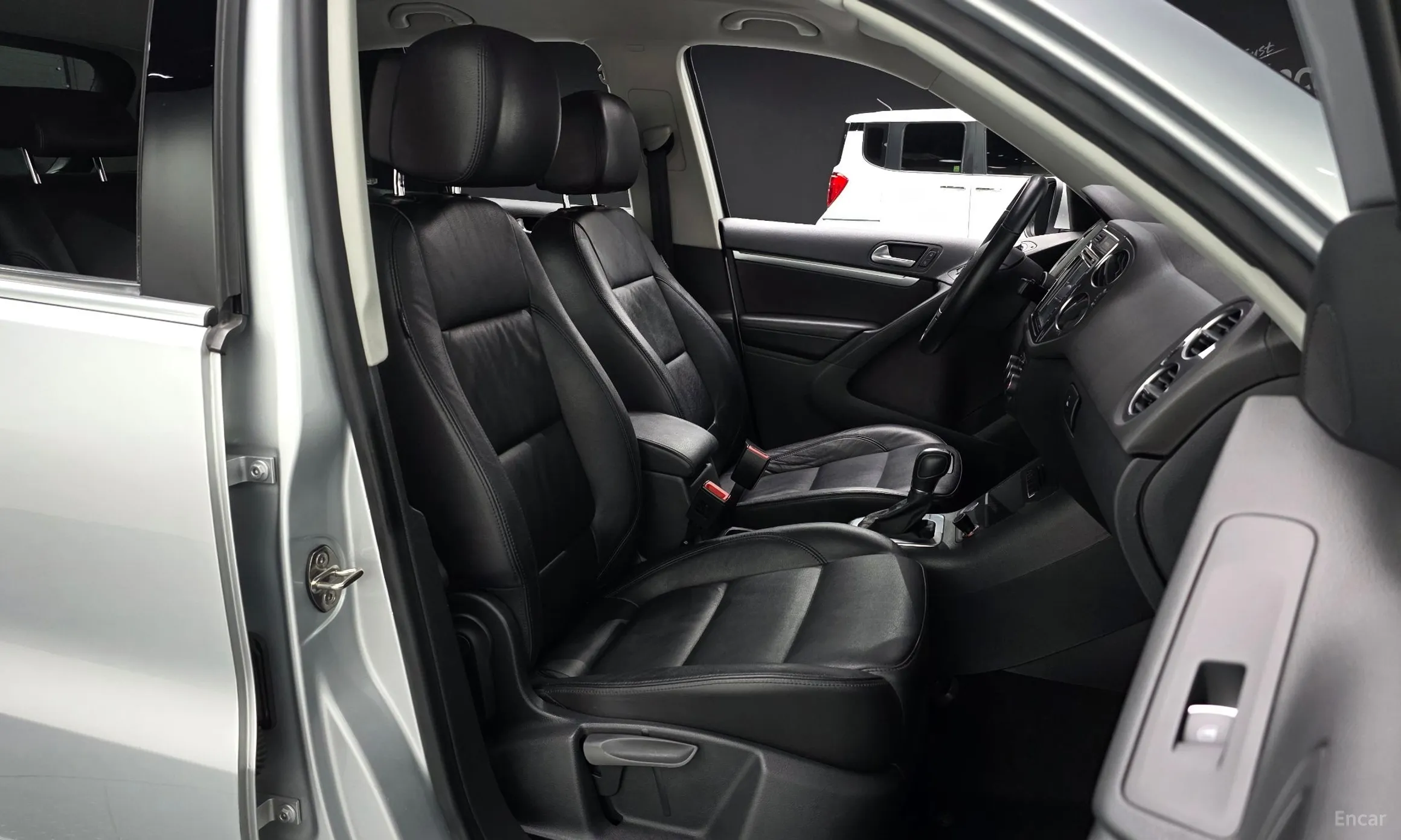 Volkswagen New Tiguan превью 11