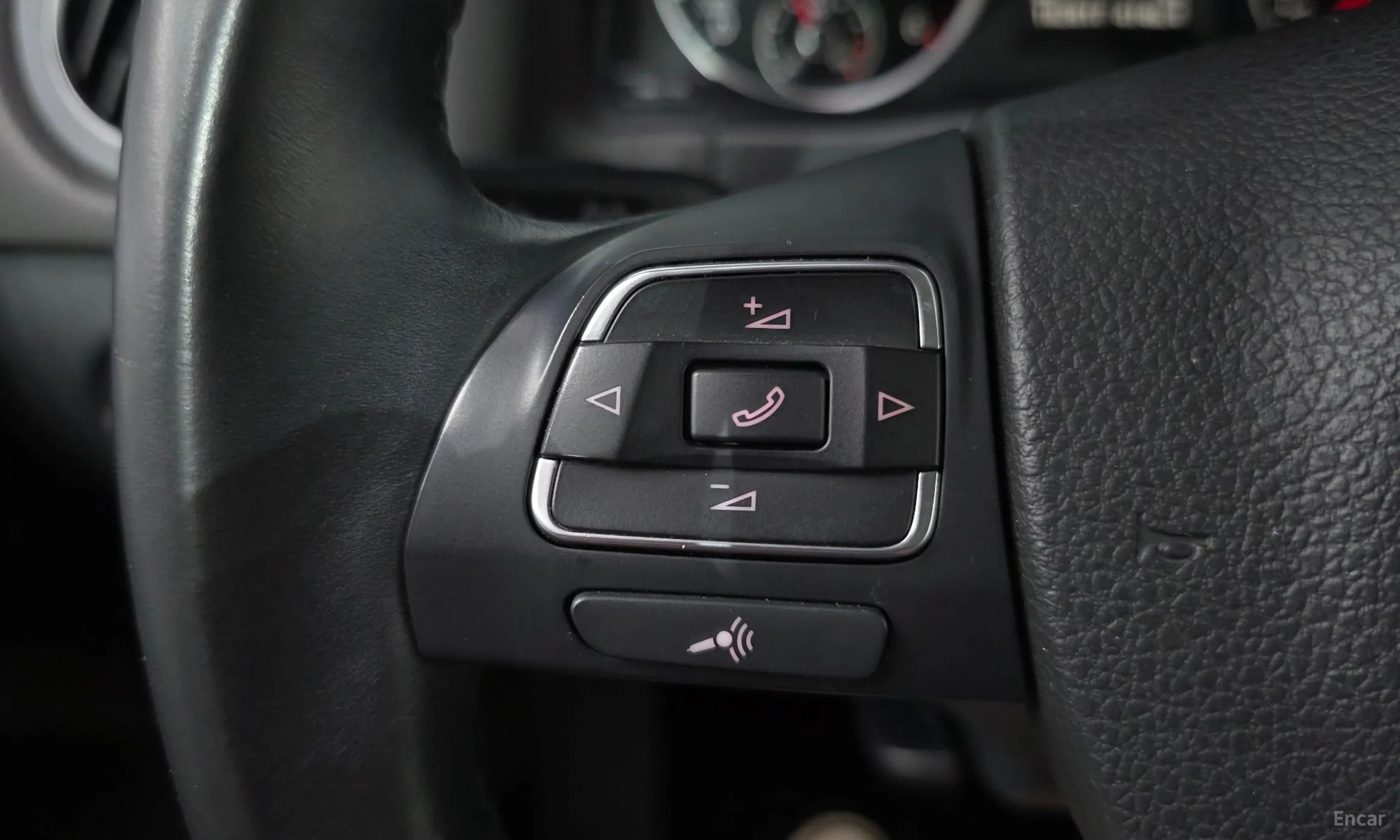 Volkswagen New Tiguan превью 16