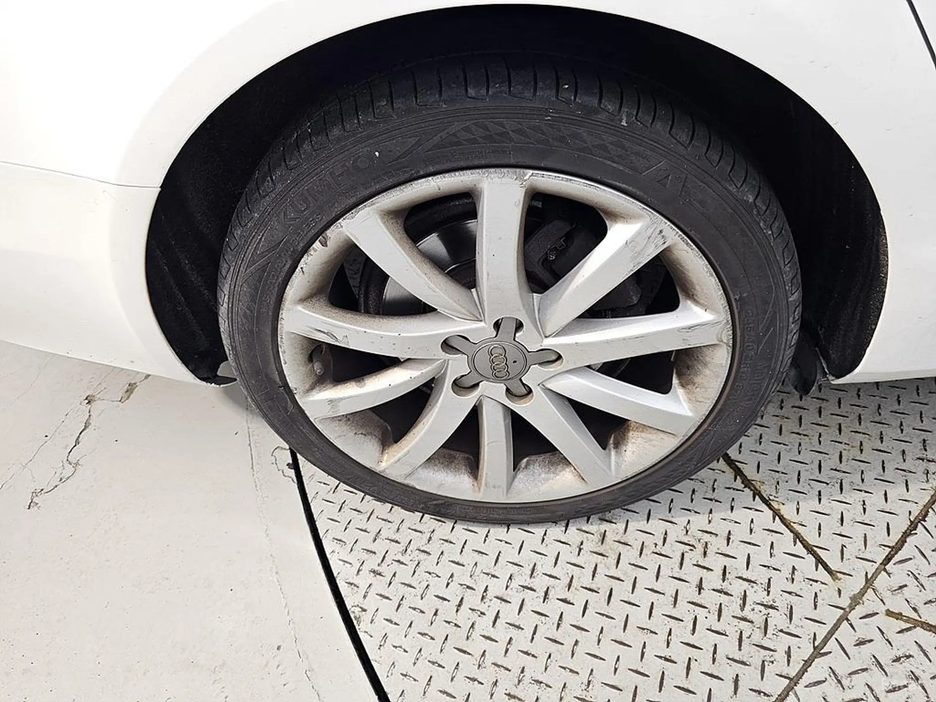 Audi New A4 превью 20