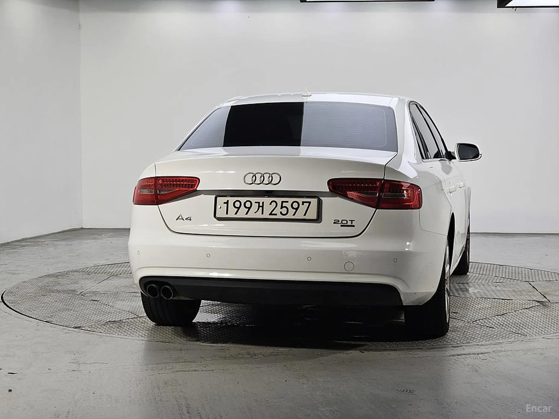 Audi New A4 превью 3
