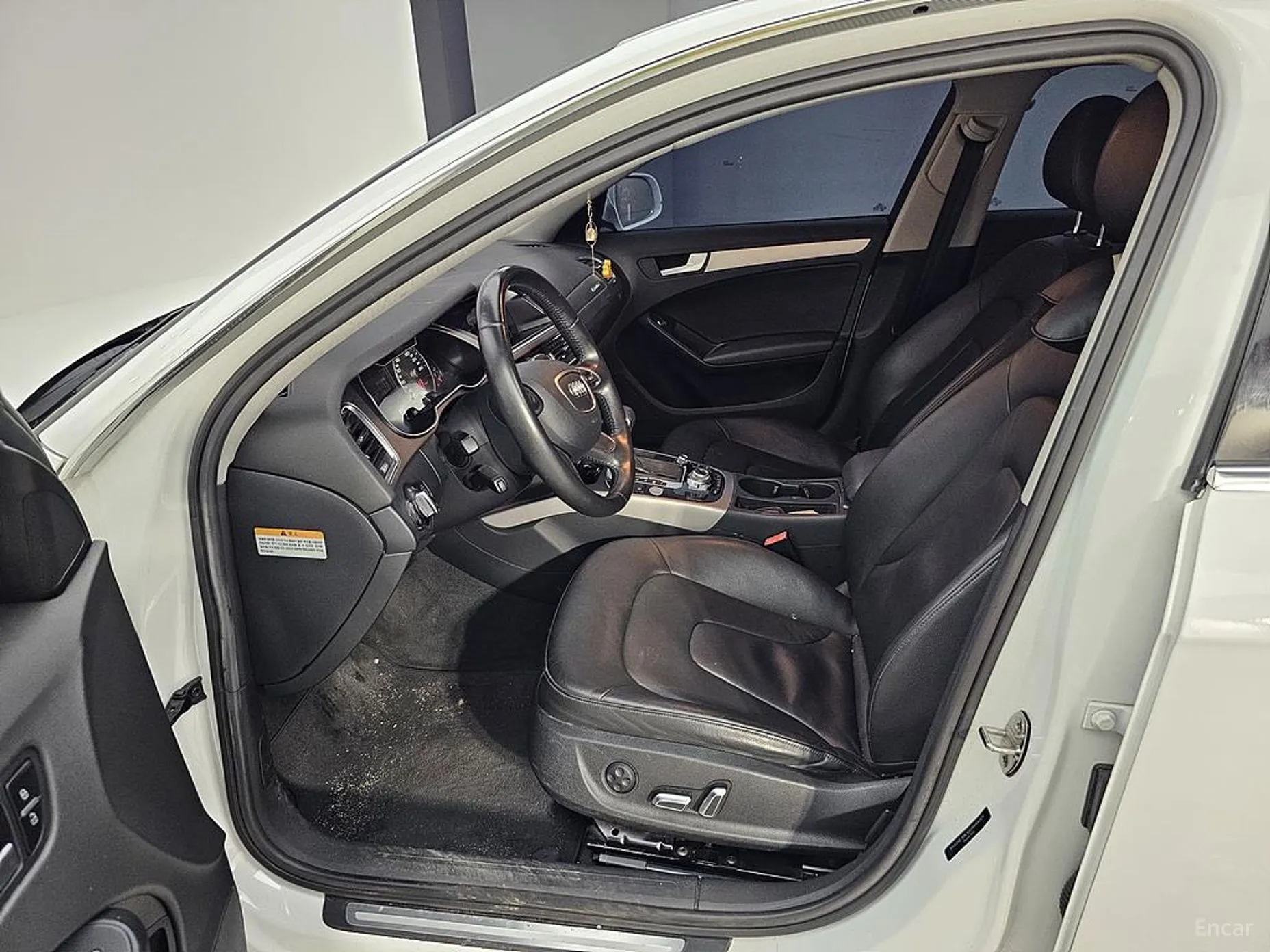 Audi New A4 превью 7