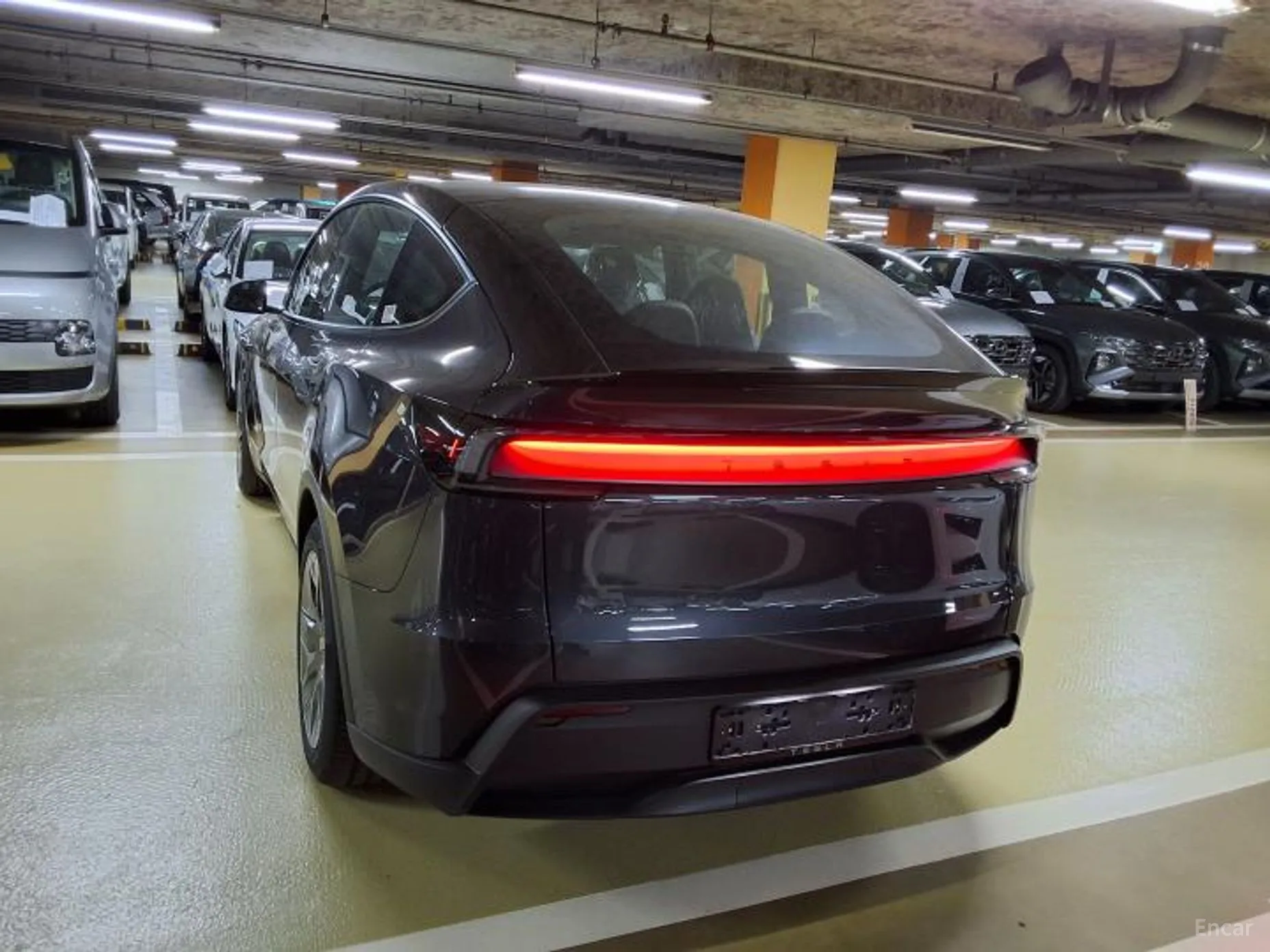 Tesla Model Y превью 6