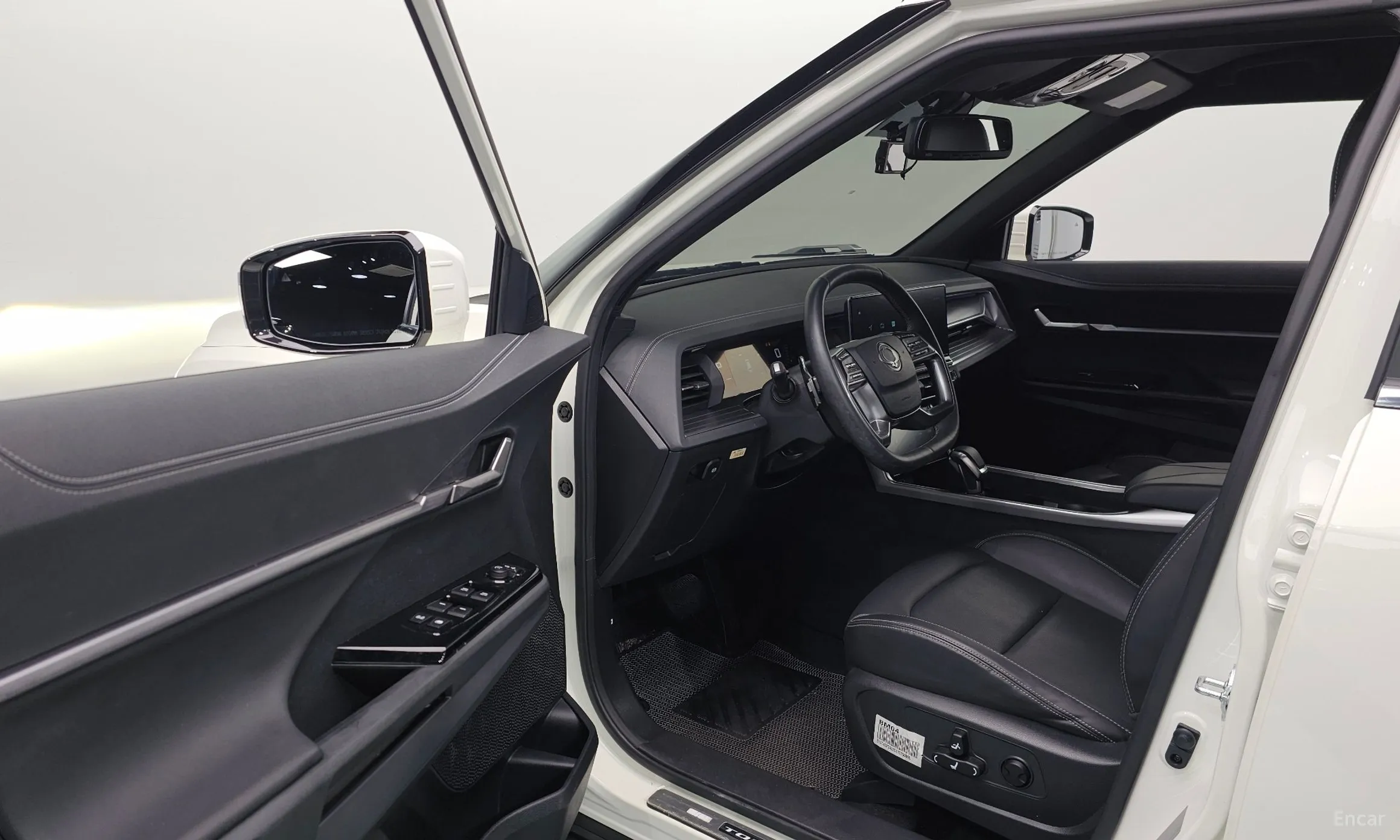 KG Mobility (SsangYong) Torres превью 10