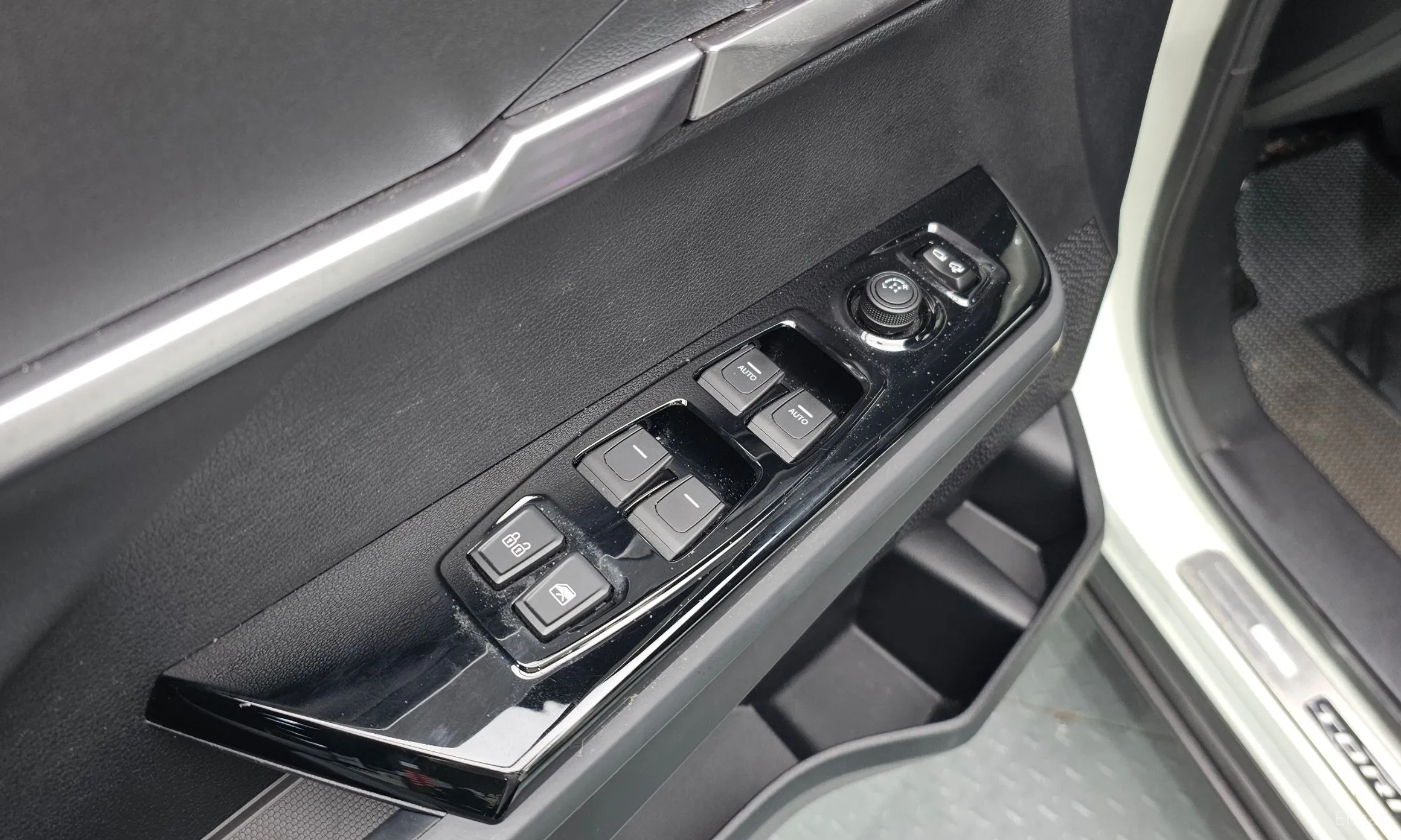 KG Mobility (SsangYong) Torres превью 19