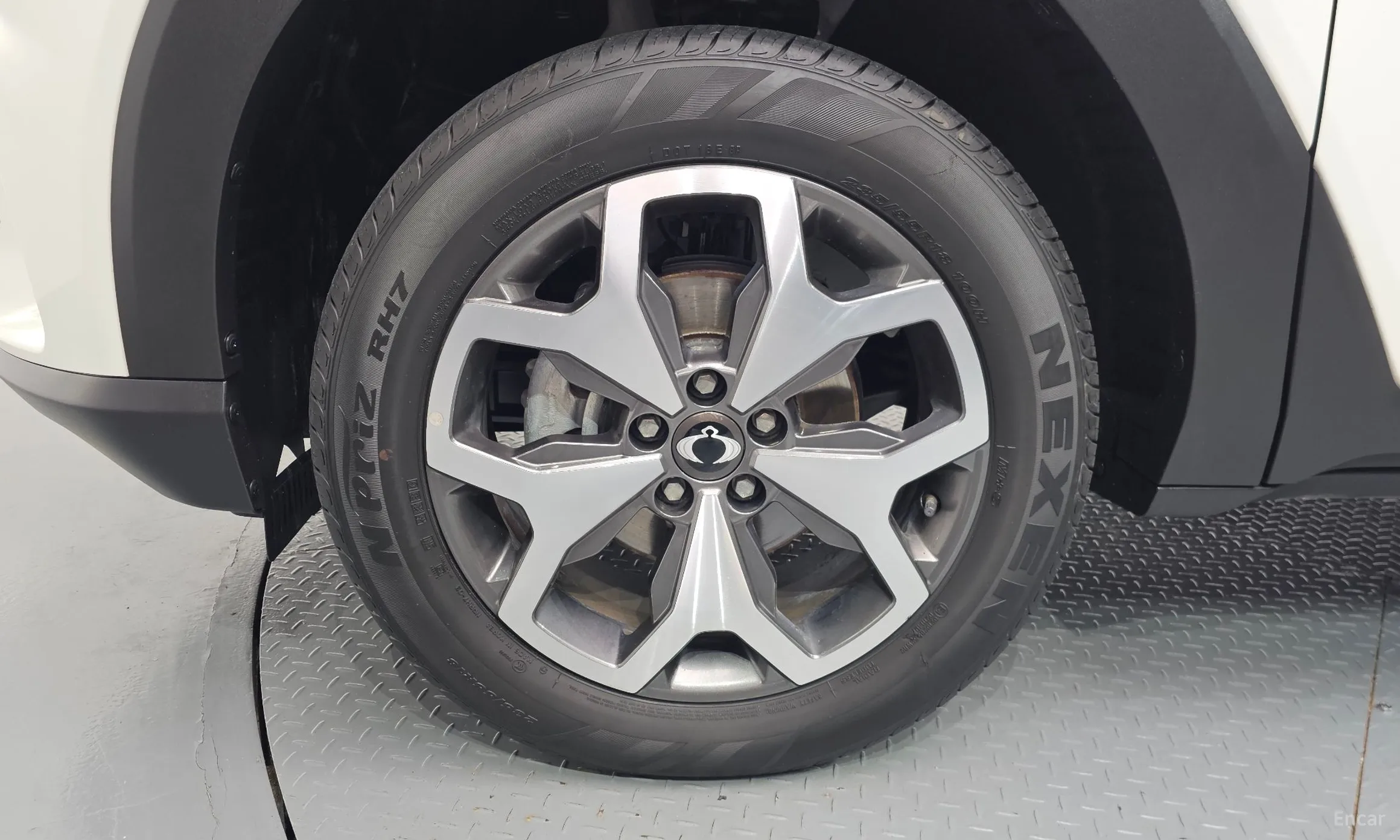 KG Mobility (SsangYong) Torres превью 5