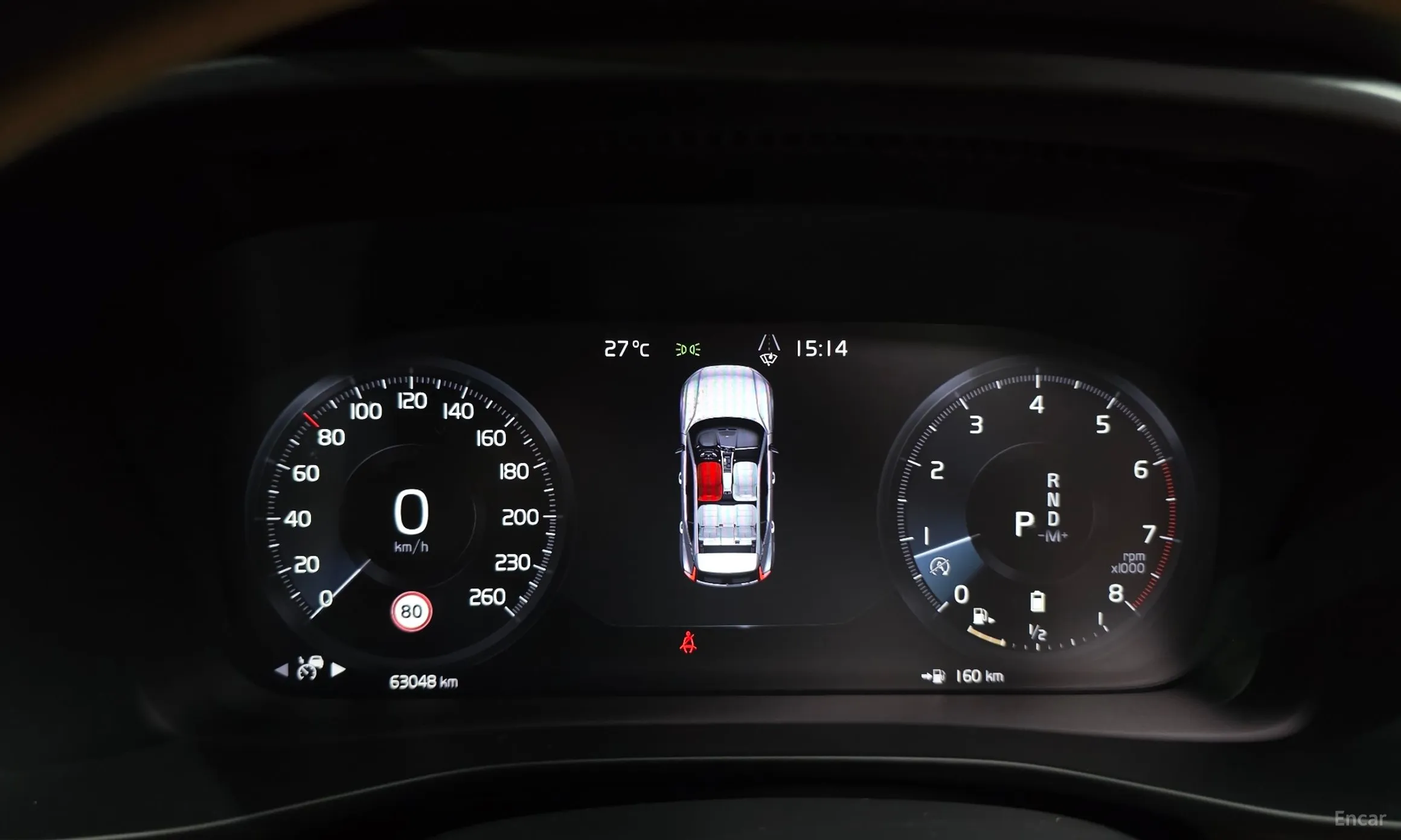 Volvo XC40 превью 8