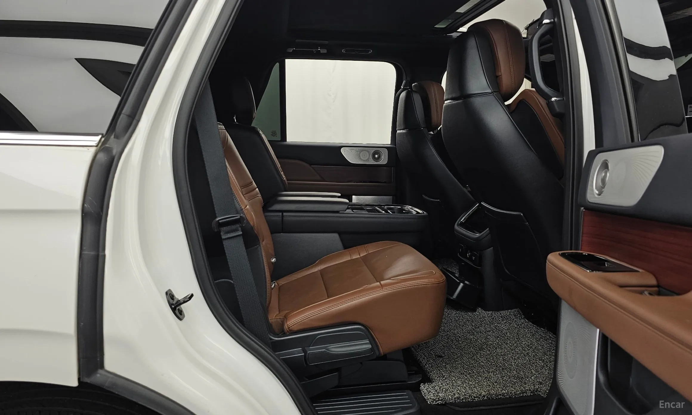 Lincoln Navigator 4th generation превью 12