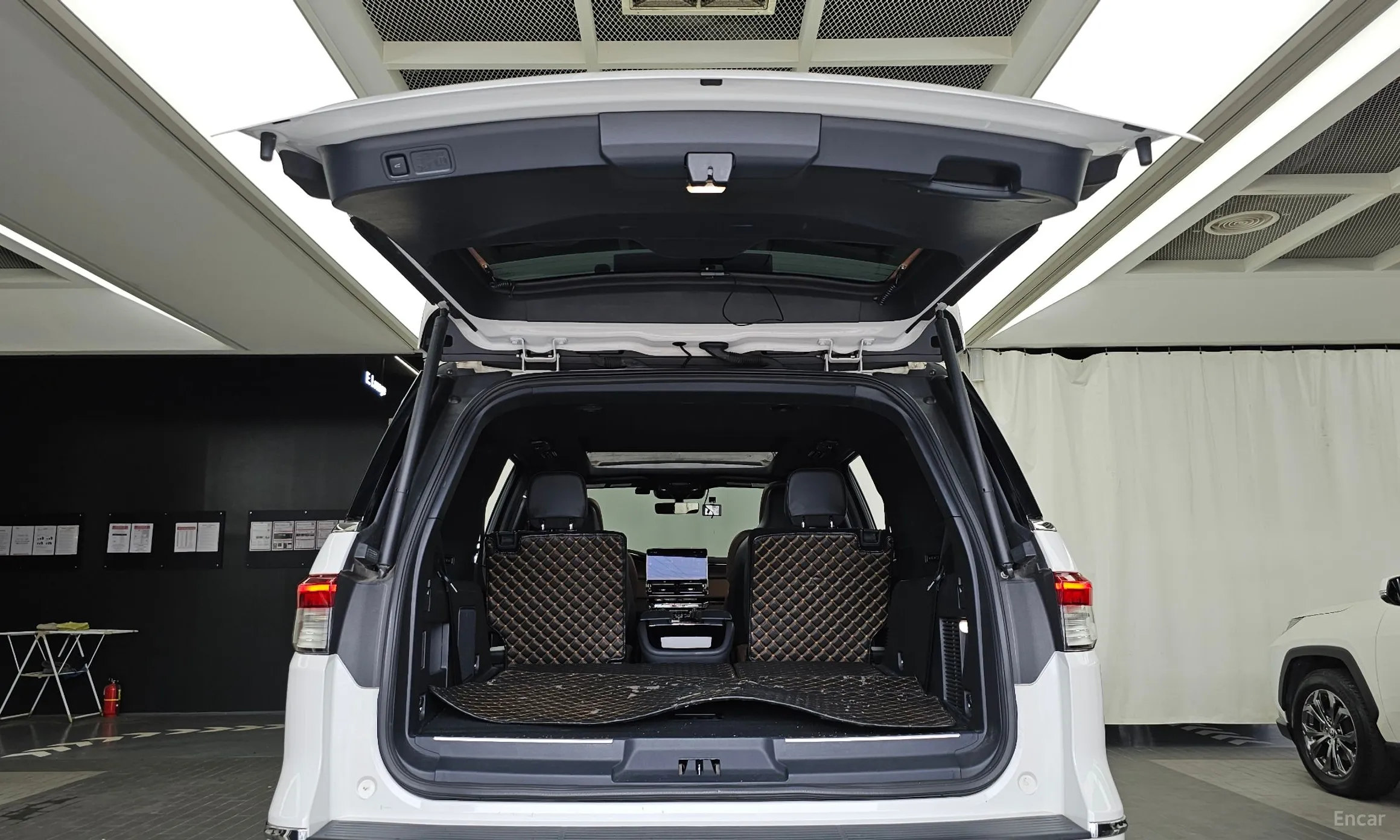 Lincoln Navigator 4th generation превью 20