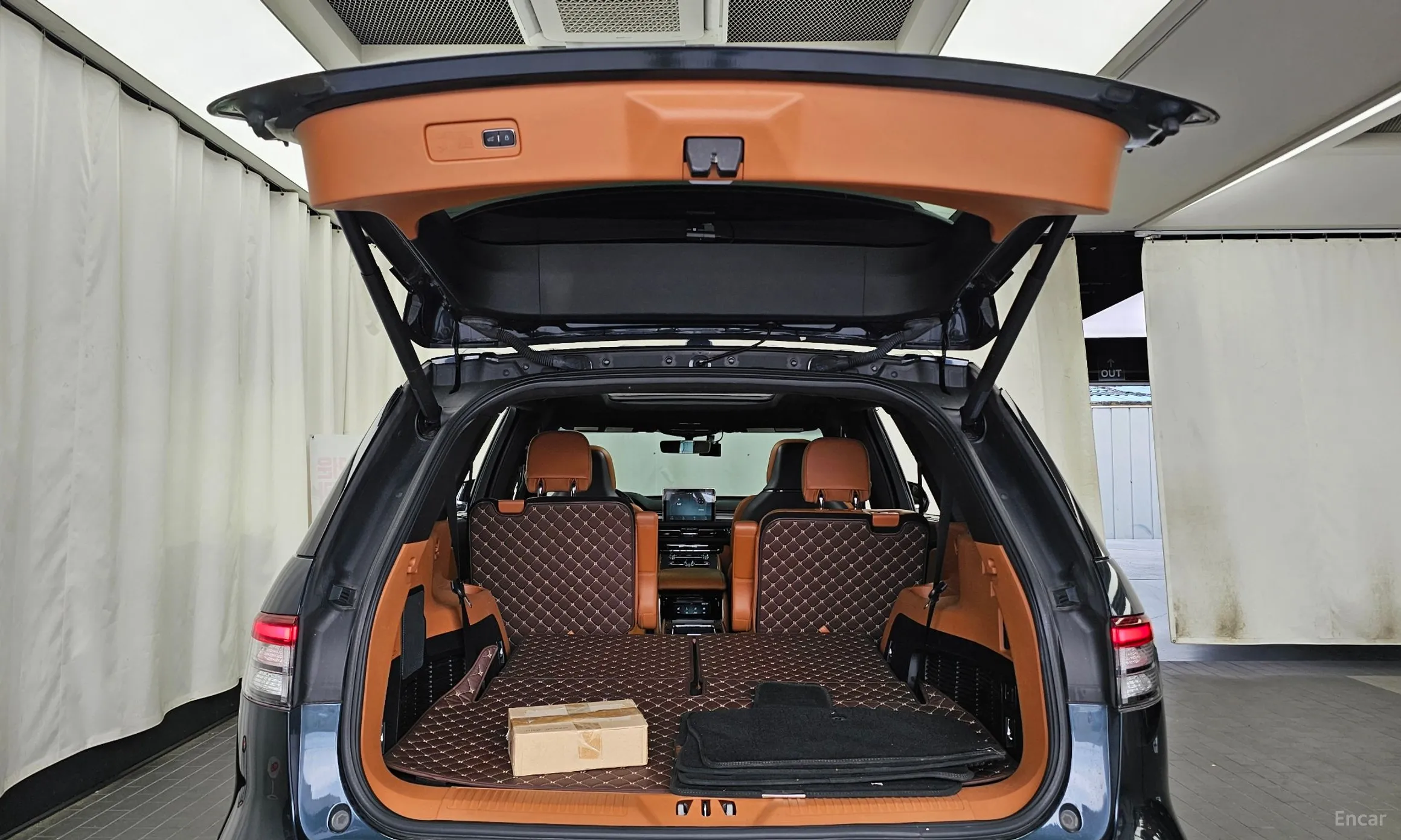 Lincoln Aviator 2nd Generation превью 20