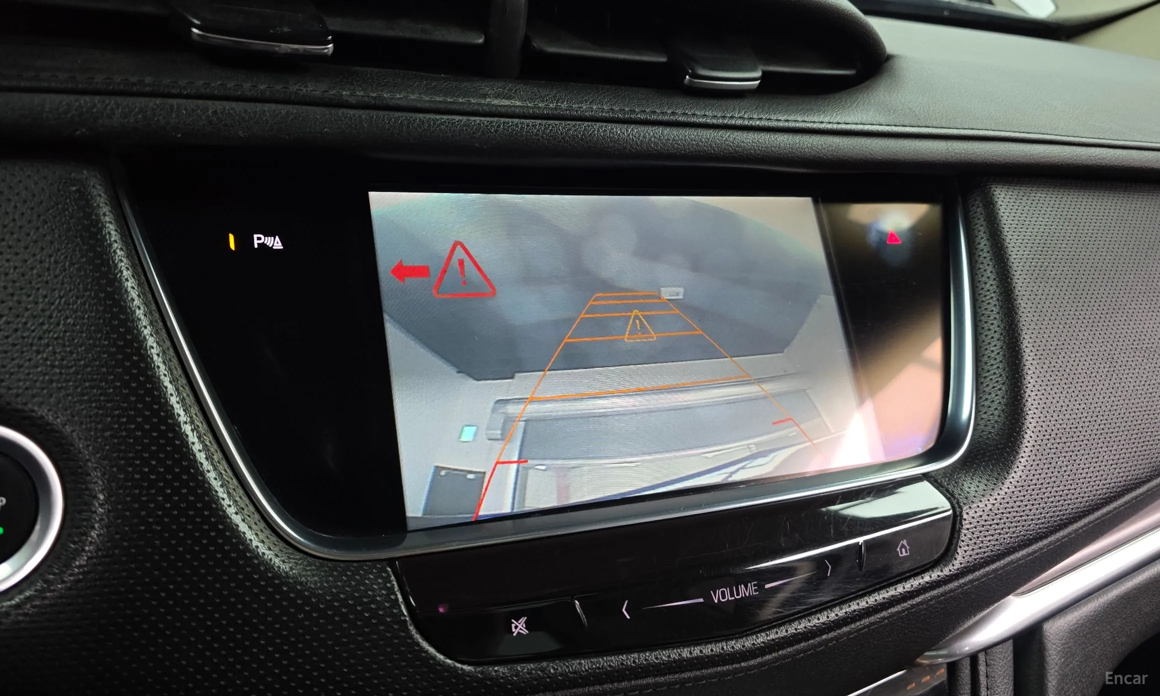 Cadillac XT5 превью 16