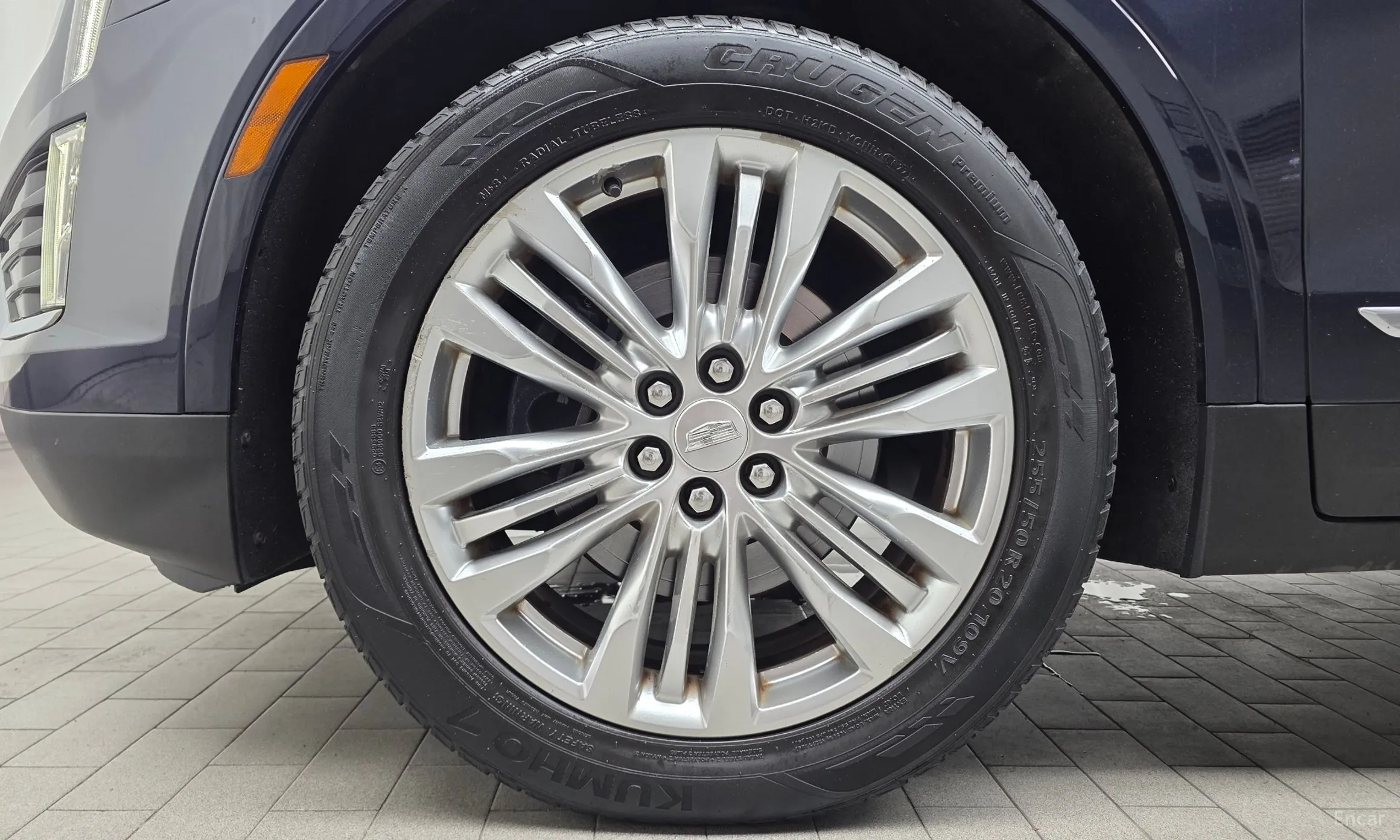 Cadillac XT5 превью 5