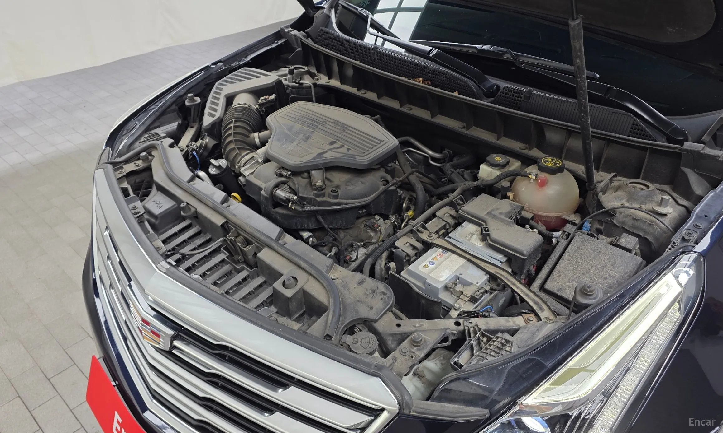 Cadillac XT5 превью 6