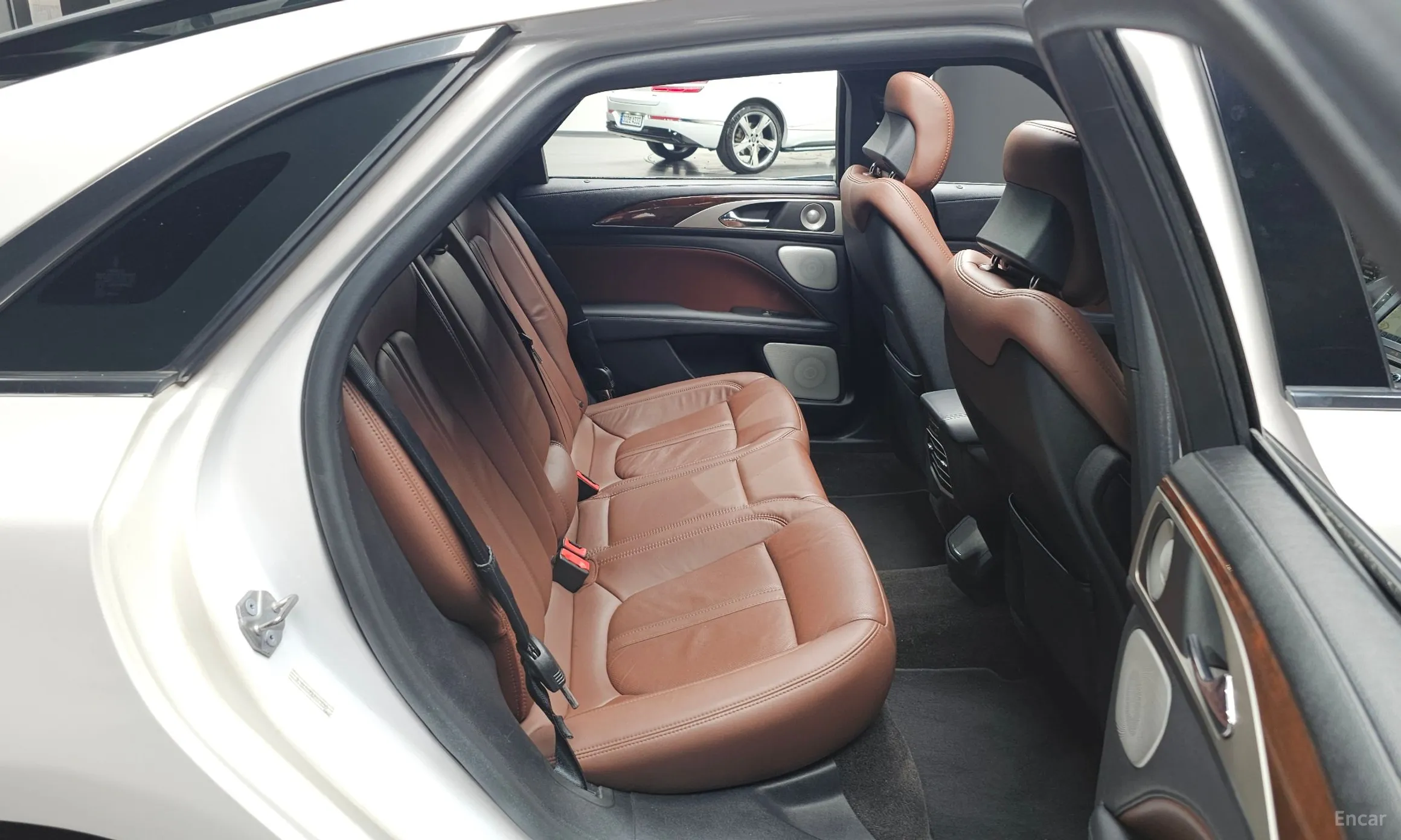 Lincoln New MKZ превью 11