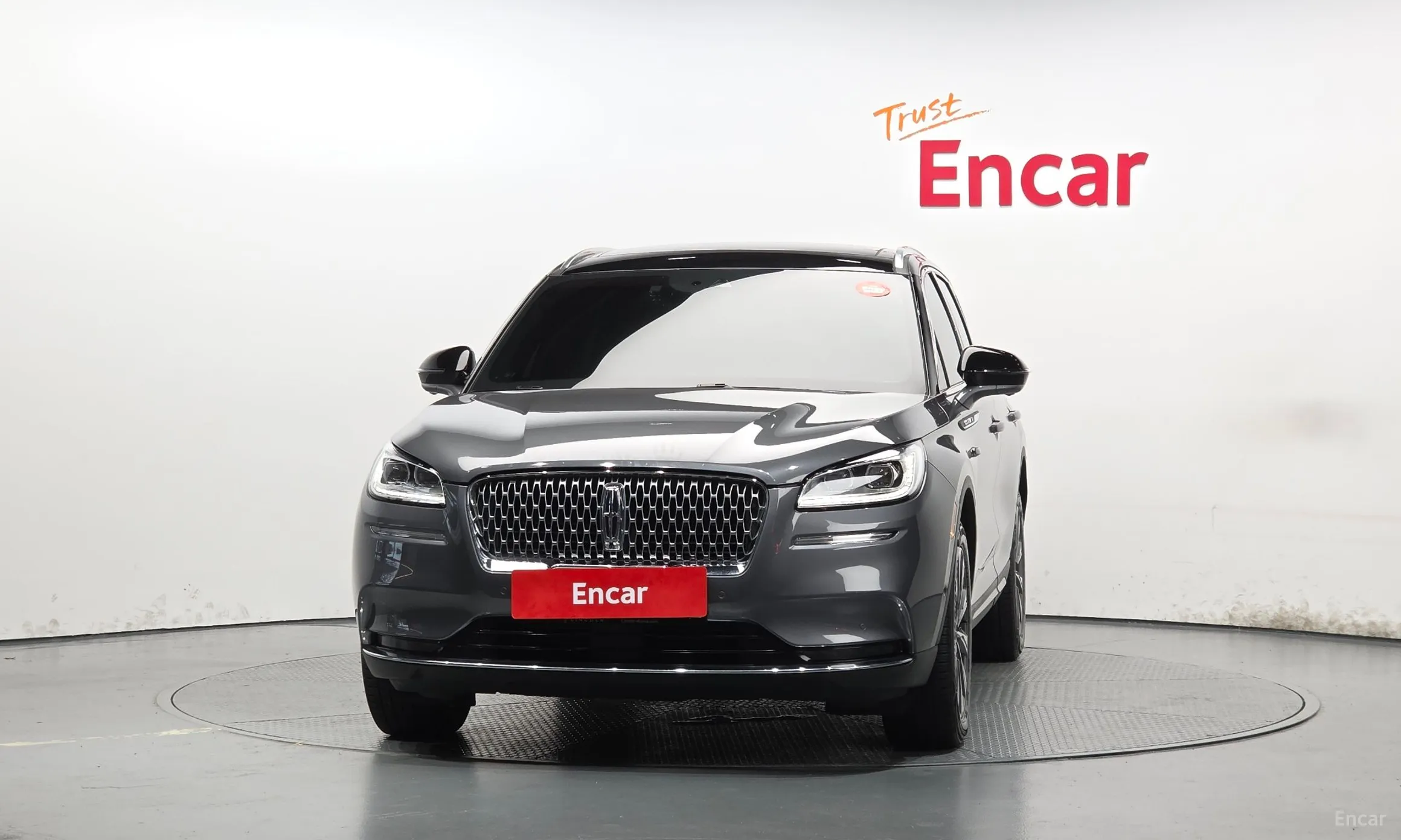 Lincoln Corsair превью 3