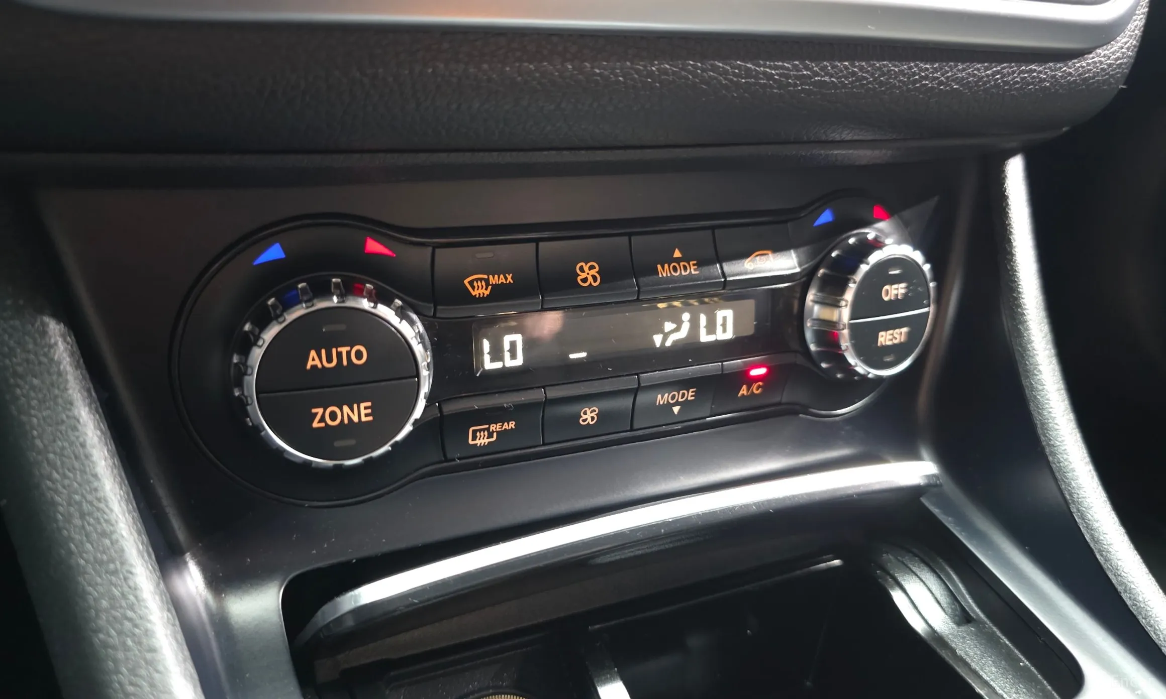 Mercedes Benz CLA-Class C117 превью 16