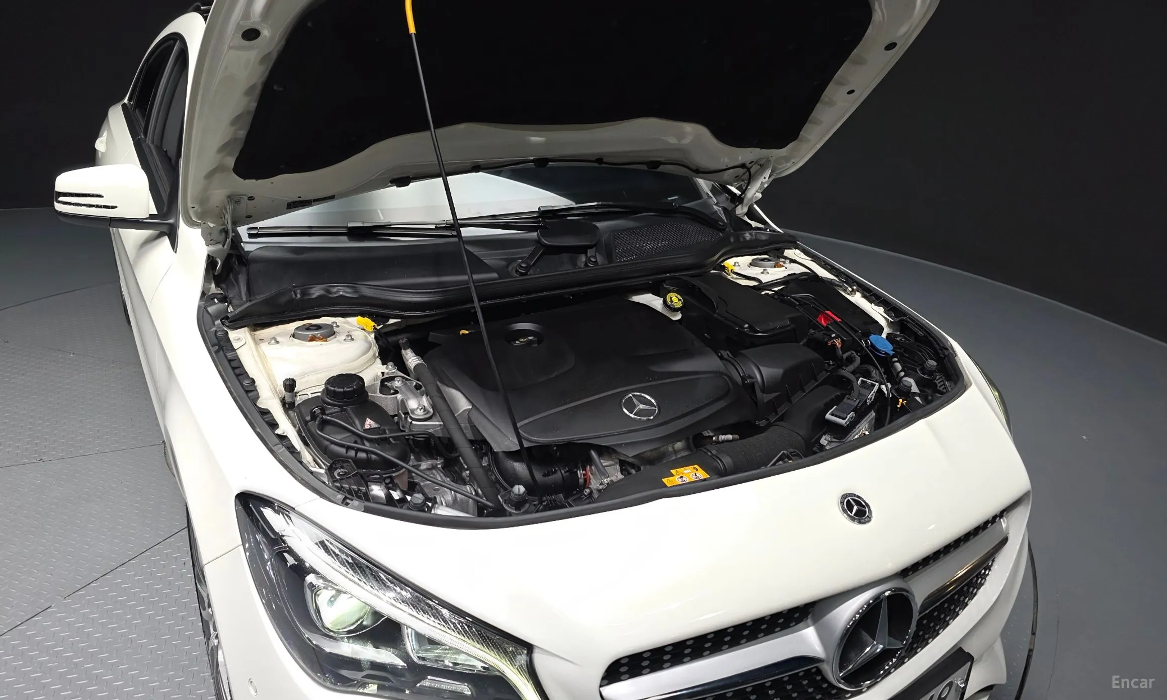 Mercedes Benz CLA-Class C117 превью 6